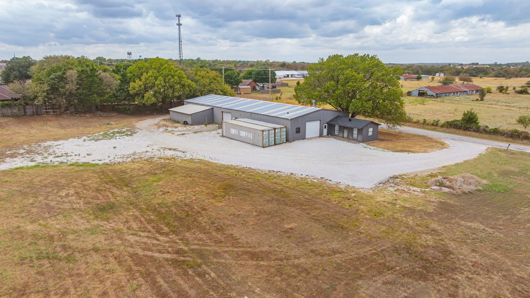 Warehouse For Sale in Denton County , 1324 N Saint James Road, Pilot Point, Texas 76258, 0, 0, Garage spaces, 7,487 Sqft, built in 1984, mls#21407833, Real Estate Agent in Pilot Point, Homes For Sale in Denton county, Homes For Sale in Pilot Point, Realtor in Pilot Point Texas, Real Estate Brokerage Independent Realty Texas, Luminita Cordes Realtor
