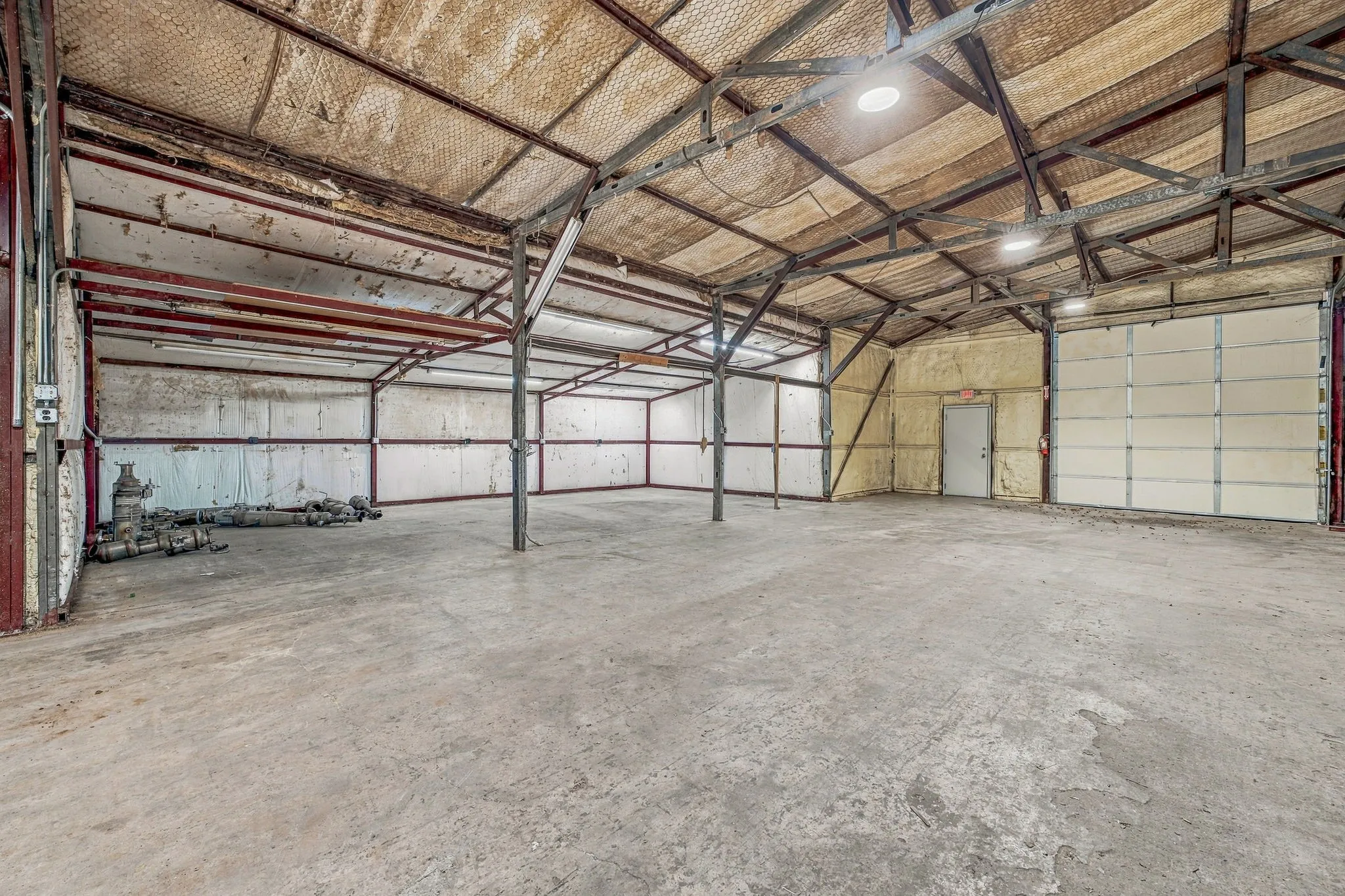 Warehouse For Sale in Denton County , 1324 N Saint James Road, Pilot Point, Texas 76258, 0, 0, Garage spaces, 7,487 Sqft, built in 1984, mls#21407833, Real Estate Agent in Pilot Point, Homes For Sale in Denton county, Homes For Sale in Pilot Point, Realtor in Pilot Point Texas, Real Estate Brokerage Independent Realty Texas, Luminita Cordes Realtor