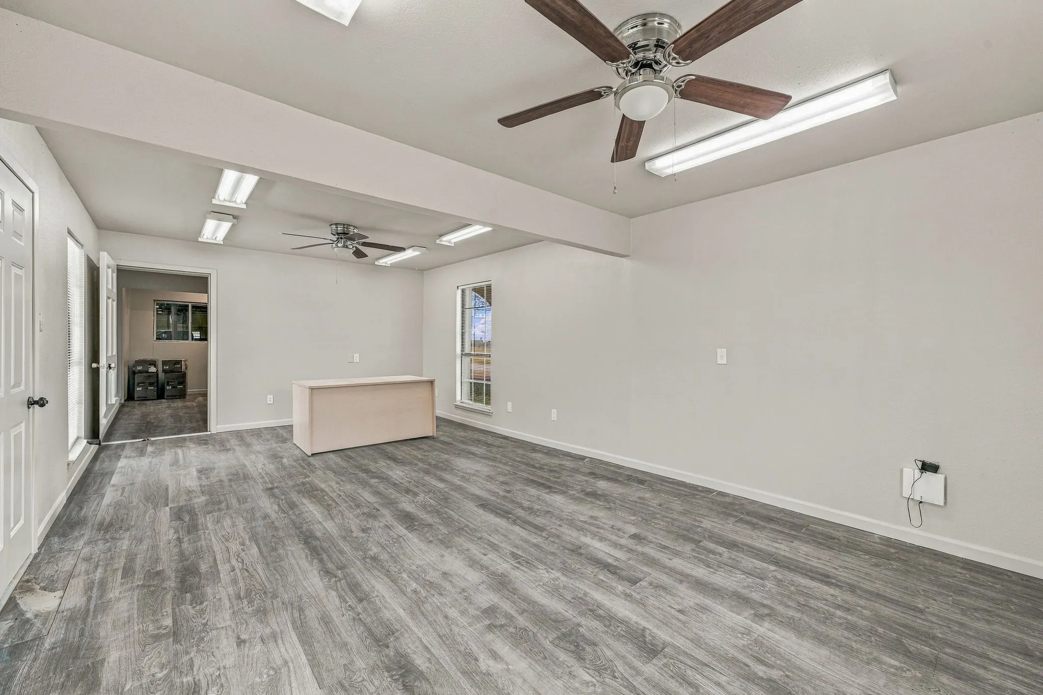 Warehouse For Sale in Denton County , 1324 N Saint James Road, Pilot Point, Texas 76258, 0, 0, Garage spaces, 7,487 Sqft, built in 1984, mls#21407833, Real Estate Agent in Pilot Point, Homes For Sale in Denton county, Homes For Sale in Pilot Point, Realtor in Pilot Point Texas, Real Estate Brokerage Independent Realty Texas, Luminita Cordes Realtor