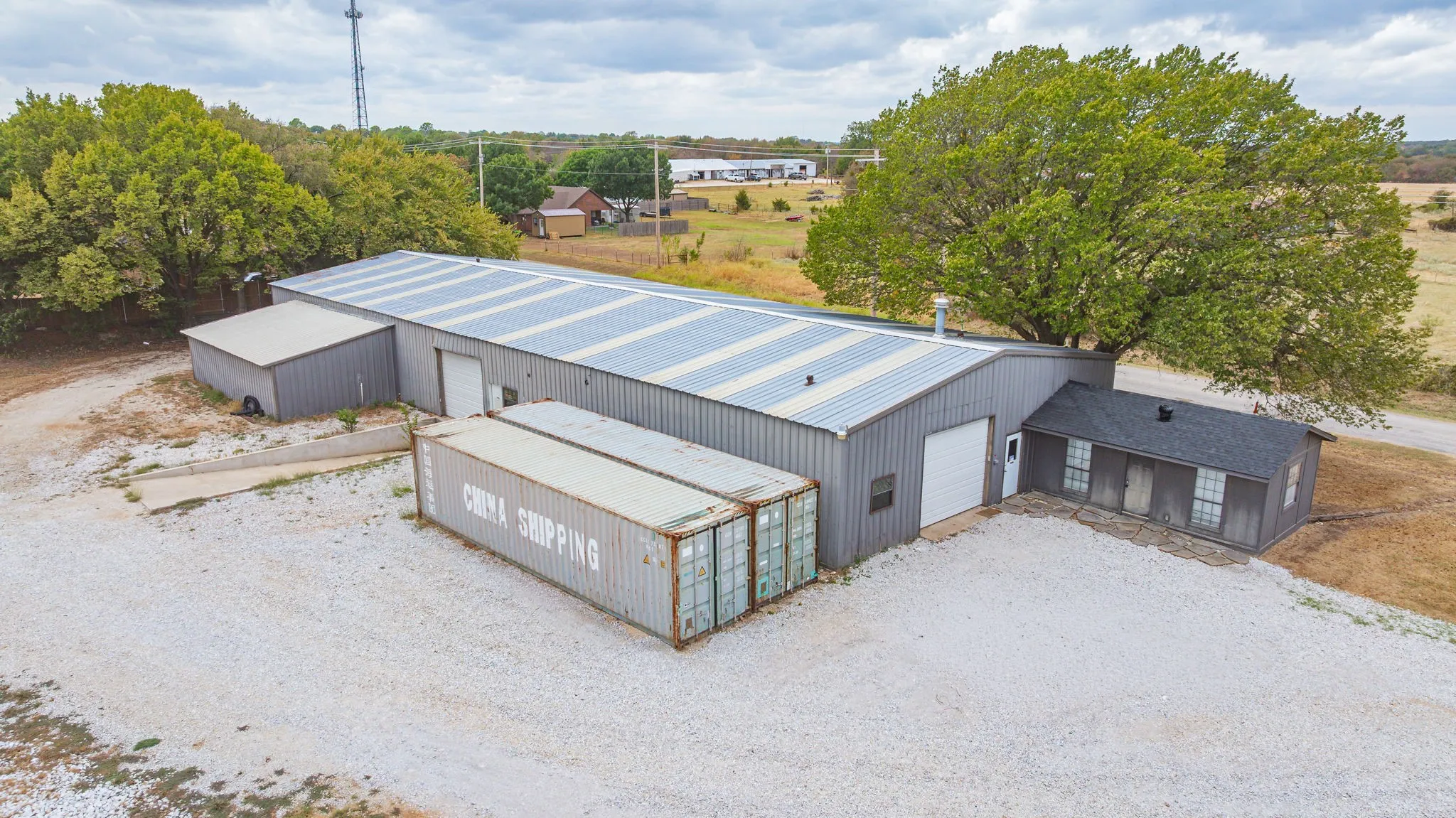 Warehouse For Sale in Denton County , 1324 N Saint James Road, Pilot Point, Texas 76258, 0, 0, Garage spaces, 7,487 Sqft, built in 1984, mls#21407833, Real Estate Agent in Pilot Point, Homes For Sale in Denton county, Homes For Sale in Pilot Point, Realtor in Pilot Point Texas, Real Estate Brokerage Independent Realty Texas, Luminita Cordes Realtor