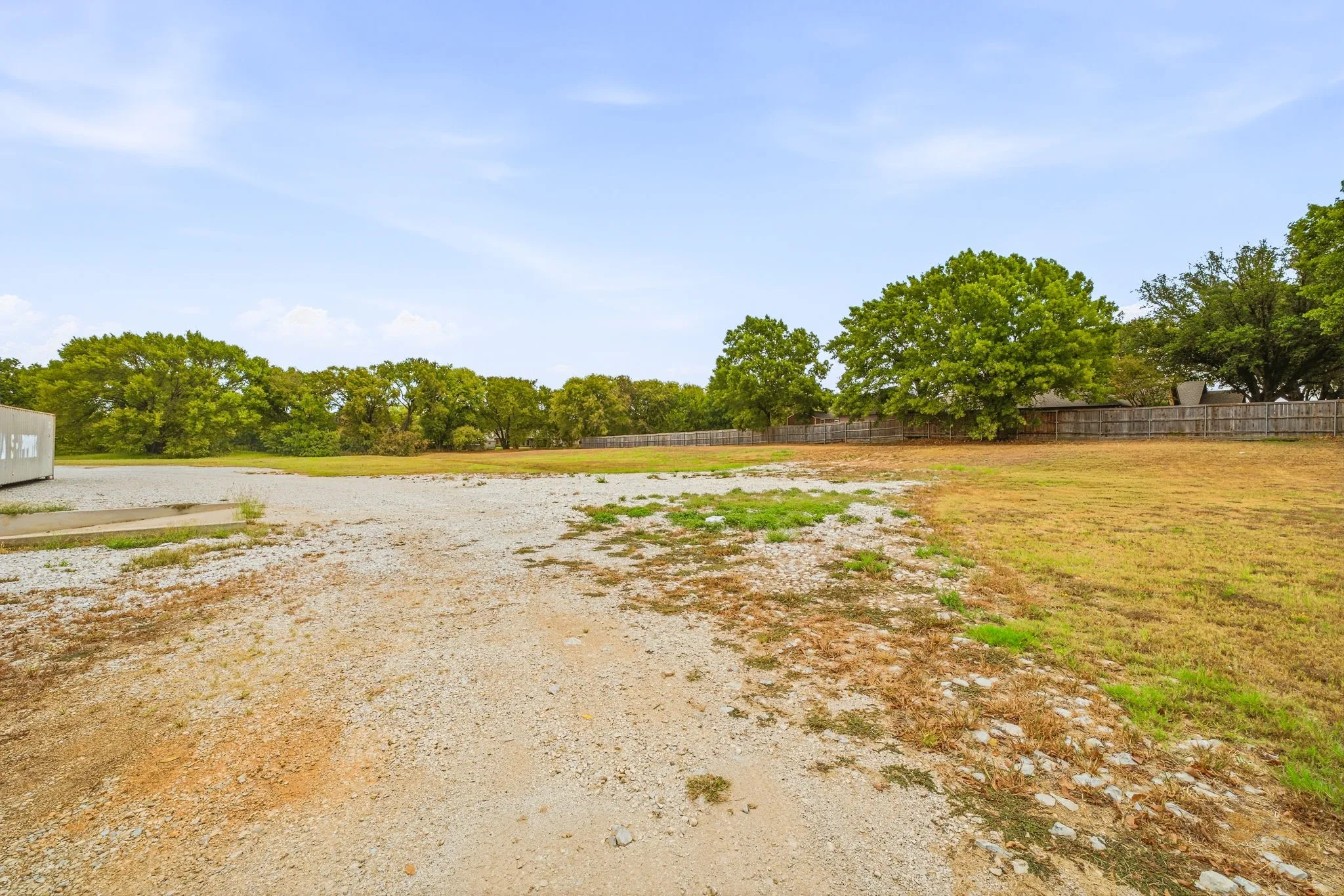 Warehouse For Sale in Denton County , 1324 N Saint James Road, Pilot Point, Texas 76258, 0, 0, Garage spaces, 7,487 Sqft, built in 1984, mls#21407833, Real Estate Agent in Pilot Point, Homes For Sale in Denton county, Homes For Sale in Pilot Point, Realtor in Pilot Point Texas, Real Estate Brokerage Independent Realty Texas, Luminita Cordes Realtor