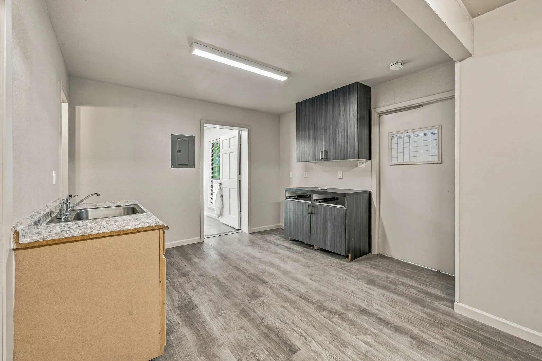 Warehouse For Sale in Denton County , 1324 N Saint James Road, Pilot Point, Texas 76258, 0, 0, Garage spaces, 7,487 Sqft, built in 1984, mls#21407833, Real Estate Agent in Pilot Point, Homes For Sale in Denton county, Homes For Sale in Pilot Point, Realtor in Pilot Point Texas, Real Estate Brokerage Independent Realty Texas, Luminita Cordes Realtor