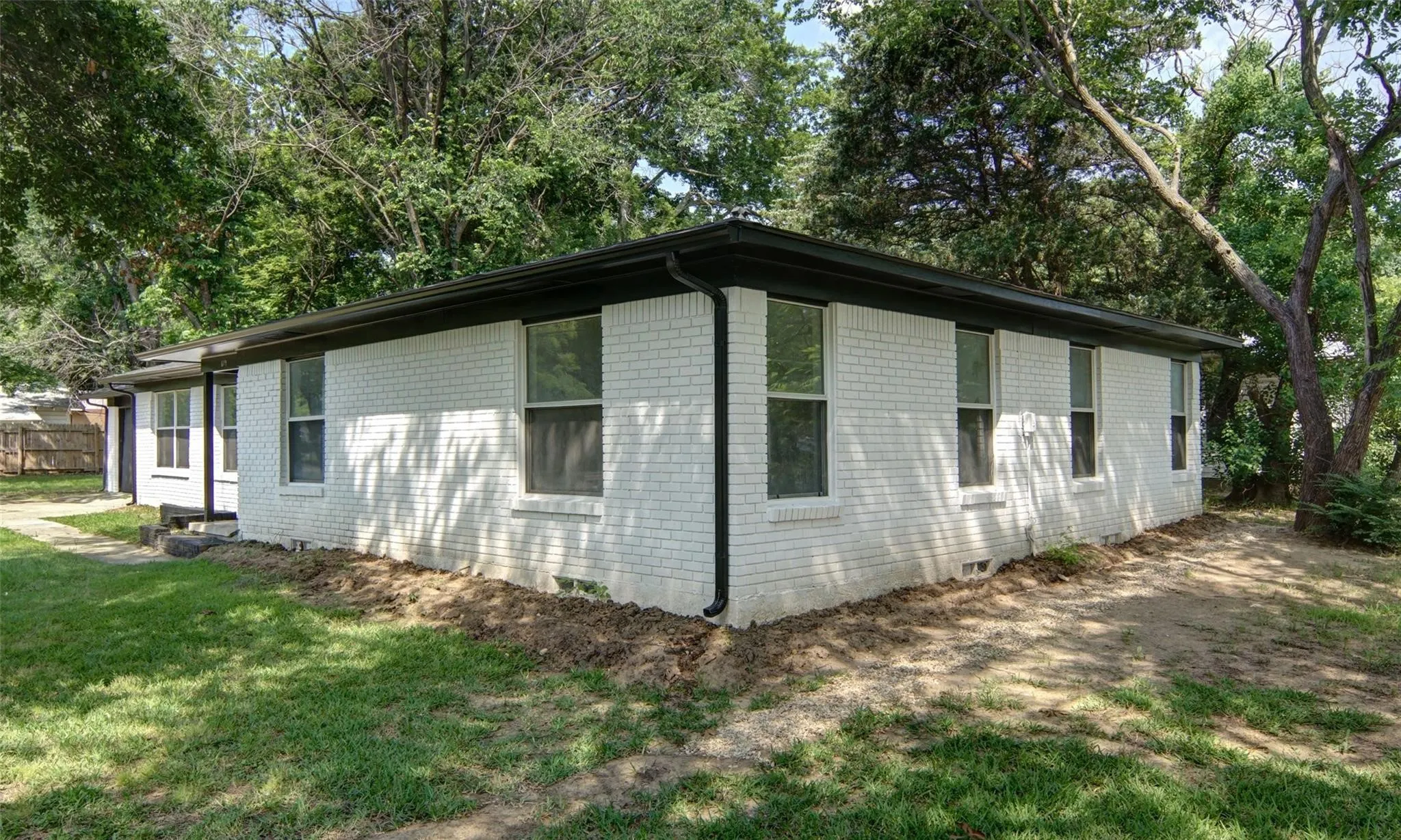 Single Family Residence For Rent