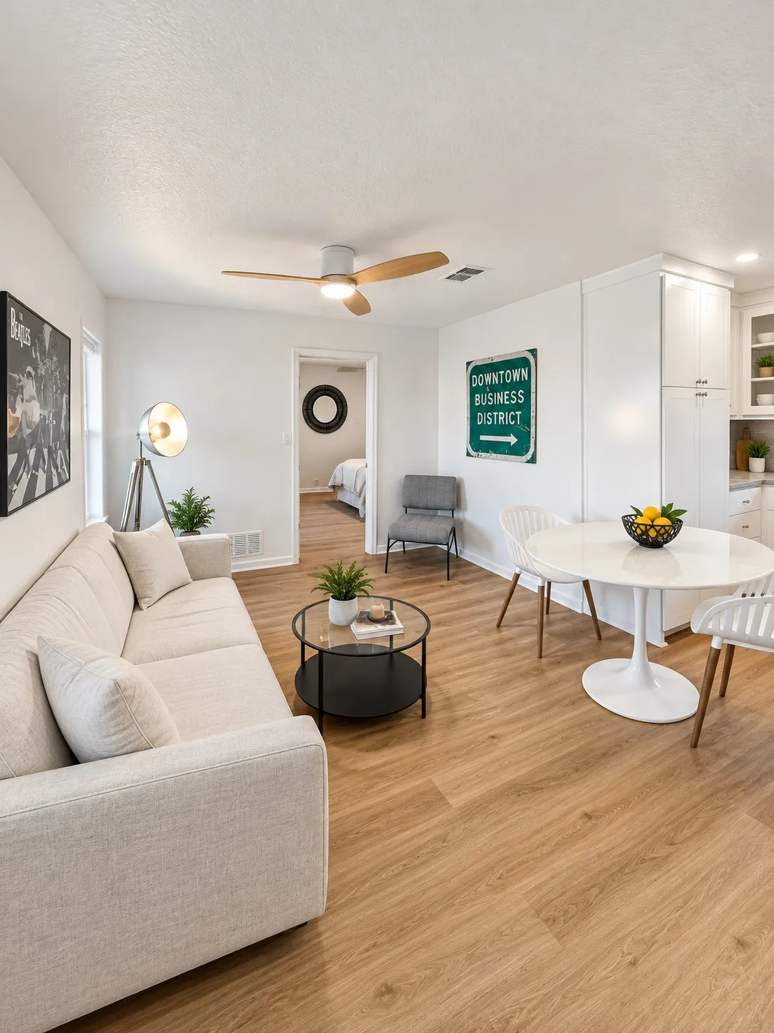 Duplex For Rent in Grayson County , 115 S Mirick Avenue B, Denison, Texas 75020, 1 Bedroom, 1 Bathroom, Garage spaces, 557 Sqft, built in 1930, mls#21407884, Real Estate Agent in Denison, Homes For Rent in Grayson county, Homes For Rent in Denison, Realtor in Denison Texas, Real Estate Brokerage Independent Realty Texas, Luminita Cordes Realtor