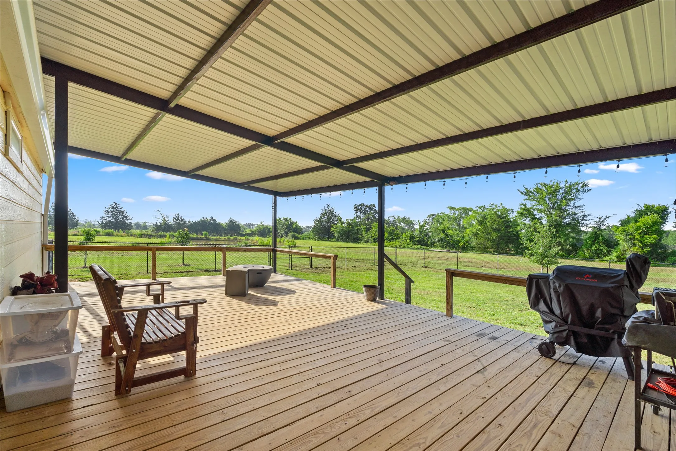Single Family Residence For Rent in Wood County , 1001 County Road 1350, Quitman, Texas 75783, 3 Bedroom, 2 Bathroom, Garage spaces, 1,224 Sqft, built in 2022, mls#21407341, Real Estate Agent in Quitman, Homes For Rent in Wood county, Homes For Rent in Quitman, Realtor in Quitman Texas, Real Estate Brokerage Independent Realty Texas, Luminita Cordes Realtor