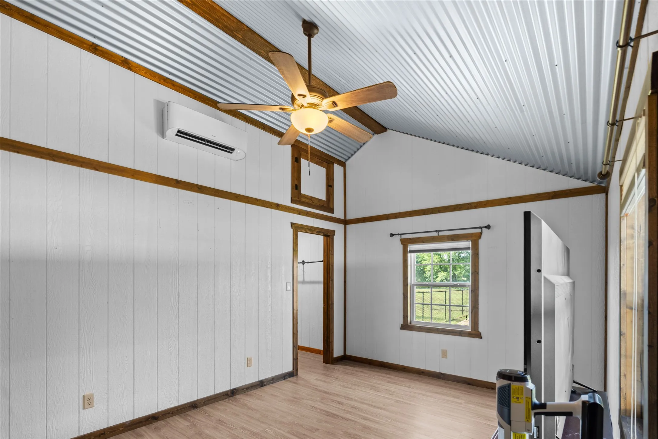 Single Family Residence For Rent in Wood County , 1001 County Road 1350, Quitman, Texas 75783, 3 Bedroom, 2 Bathroom, Garage spaces, 1,224 Sqft, built in 2022, mls#21407341, Real Estate Agent in Quitman, Homes For Rent in Wood county, Homes For Rent in Quitman, Realtor in Quitman Texas, Real Estate Brokerage Independent Realty Texas, Luminita Cordes Realtor
