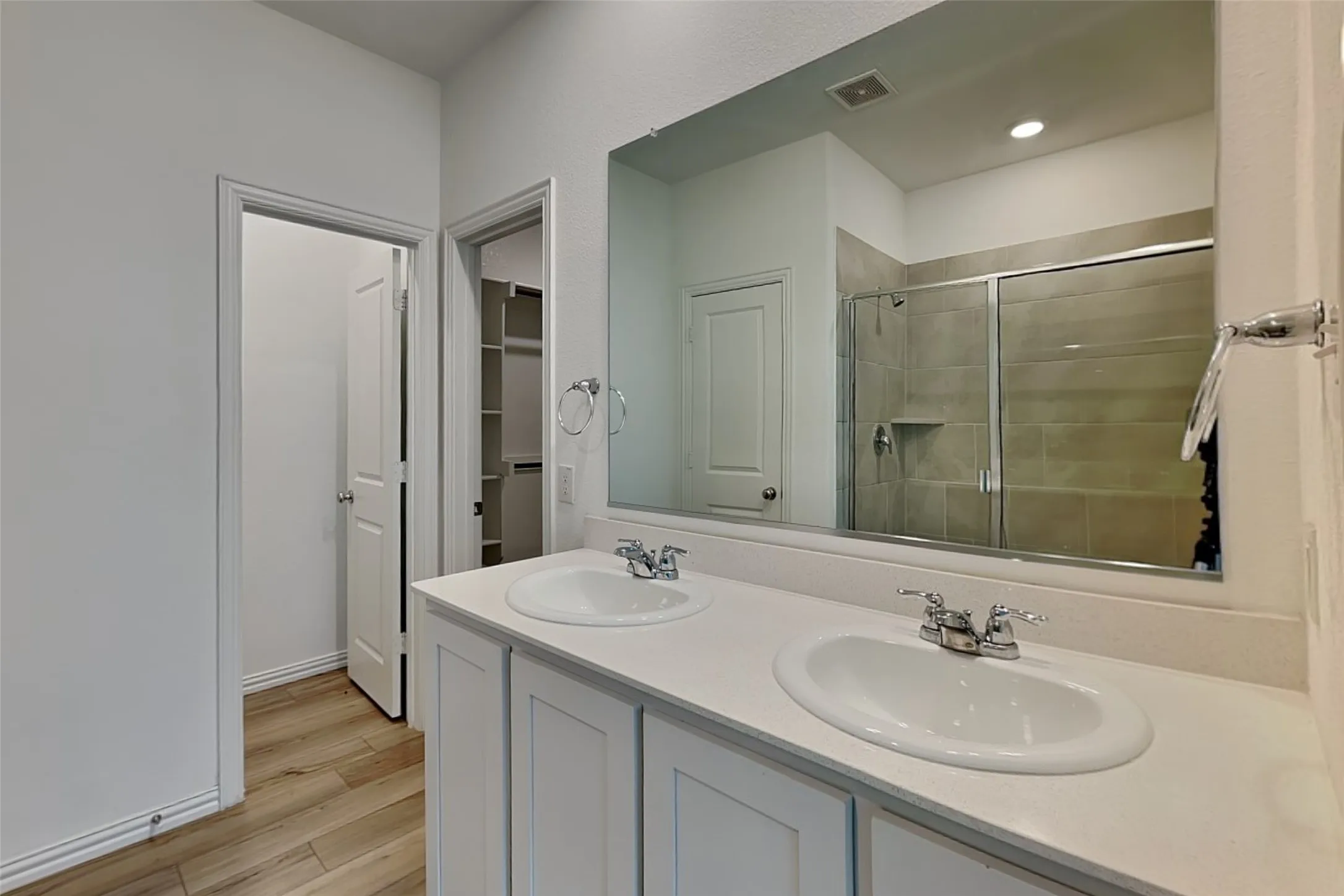 Single Family Residence For Rent in Denton County , 3409 Marino Drive, Little Elm, Texas 75068, 3 Bedroom, 2 Bathroom, 2 Garage spaces, 1,456 Sqft, built in 2023, mls#21407668, Real Estate Agent in Little Elm, Homes For Rent in Denton county, Homes For Rent in Little Elm, Realtor in Little Elm Texas, Real Estate Brokerage Independent Realty Texas, Luminita Cordes Realtor