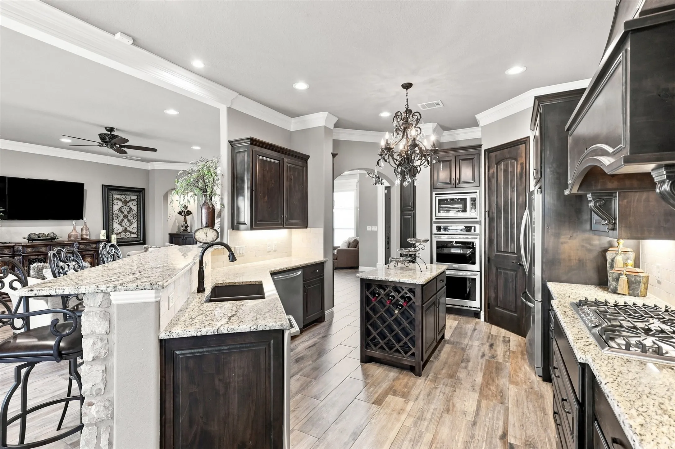 Single Family Residence For Sale in Hood County , 1601 Malibu Bay Court, Granbury, Texas 76048, 4 Bedroom, 4 Bathroom, 3 Garage spaces, 3,294 Sqft, built in 2017, mls#21407898, Real Estate Agent in Granbury, Homes For Sale in Hood county, Homes For Sale in Granbury, Realtor in Granbury Texas, Real Estate Brokerage Independent Realty Texas, Luminita Cordes Realtor