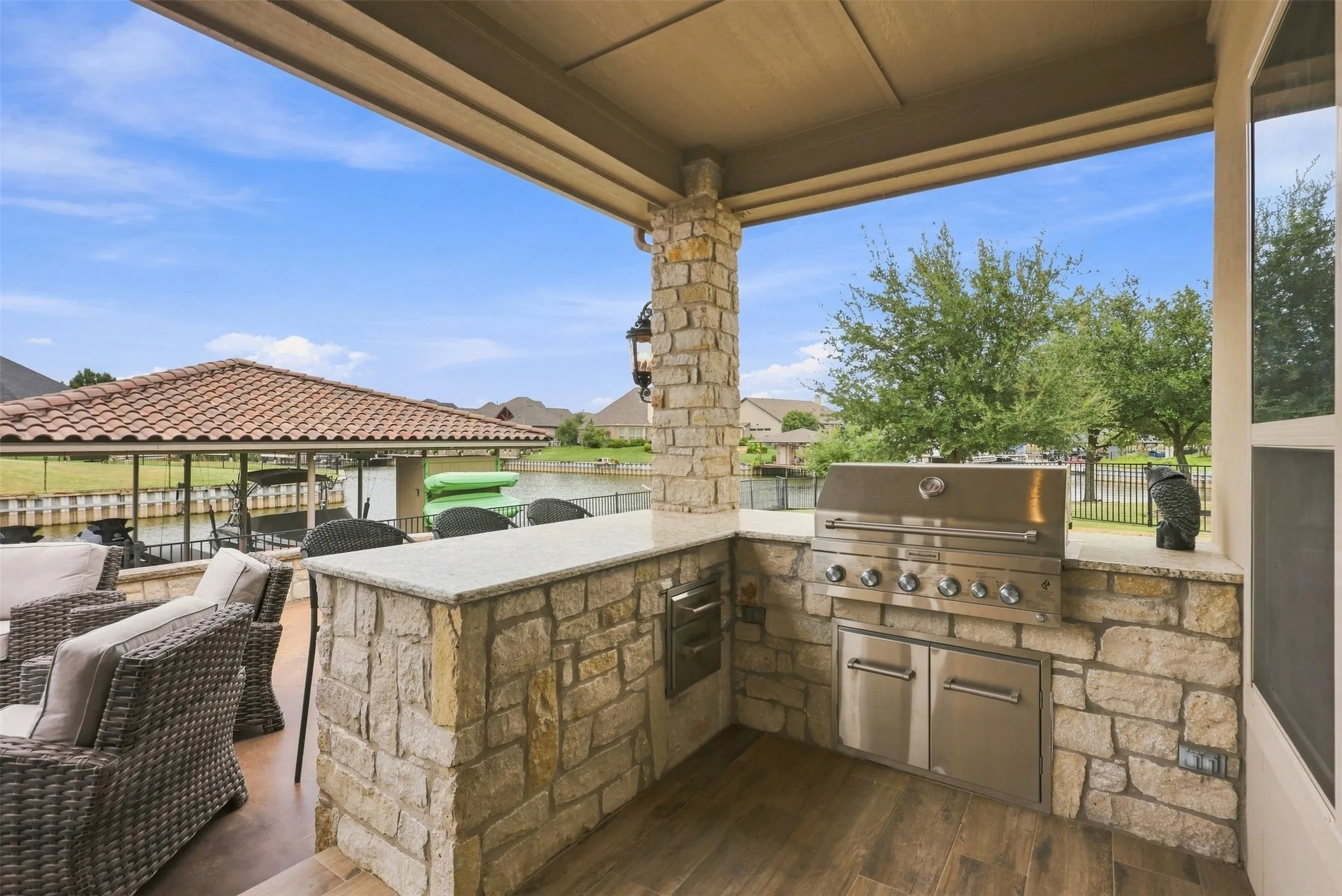 Single Family Residence For Sale in Hood County , 1601 Malibu Bay Court, Granbury, Texas 76048, 4 Bedroom, 4 Bathroom, 3 Garage spaces, 3,294 Sqft, built in 2017, mls#21407898, Real Estate Agent in Granbury, Homes For Sale in Hood county, Homes For Sale in Granbury, Realtor in Granbury Texas, Real Estate Brokerage Independent Realty Texas, Luminita Cordes Realtor
