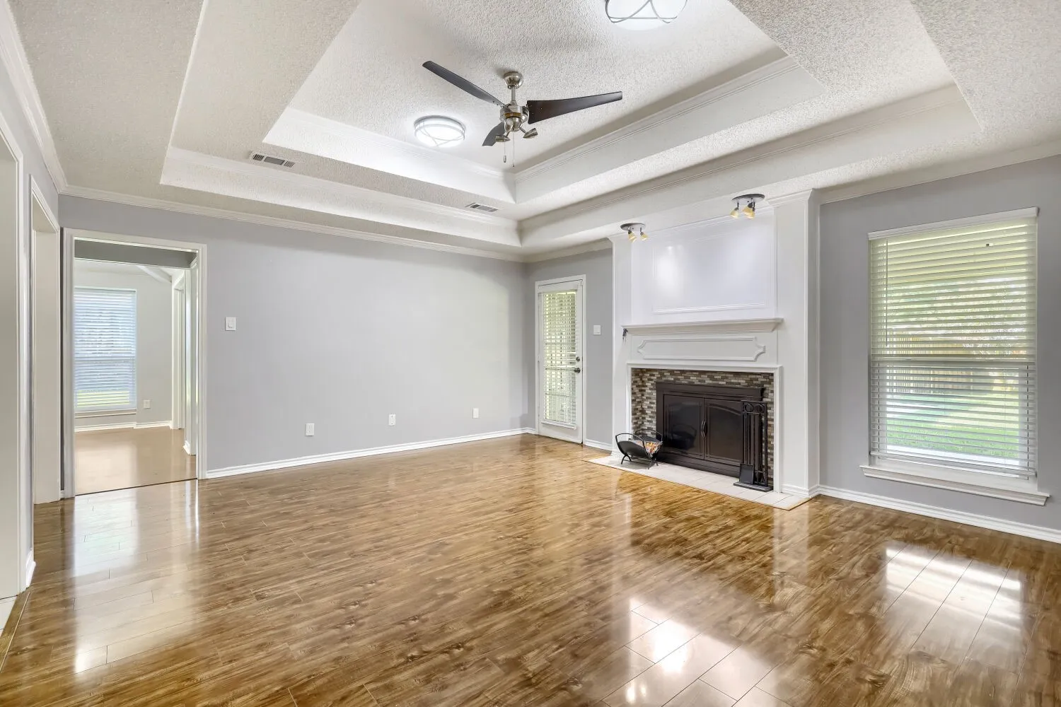 Single Family Residence For Sale in Dallas County , 504 Wisterglen Drive, De Soto, Texas 75115, 3 Bedroom, 2 Bathroom, 2 Garage spaces, 1,906 Sqft, built in 1984, mls#21403522, Real Estate Agent in De Soto, Homes For Sale in Dallas county, Homes For Sale in De Soto, Realtor in De Soto Texas, Real Estate Brokerage Independent Realty Texas, Luminita Cordes Realtor