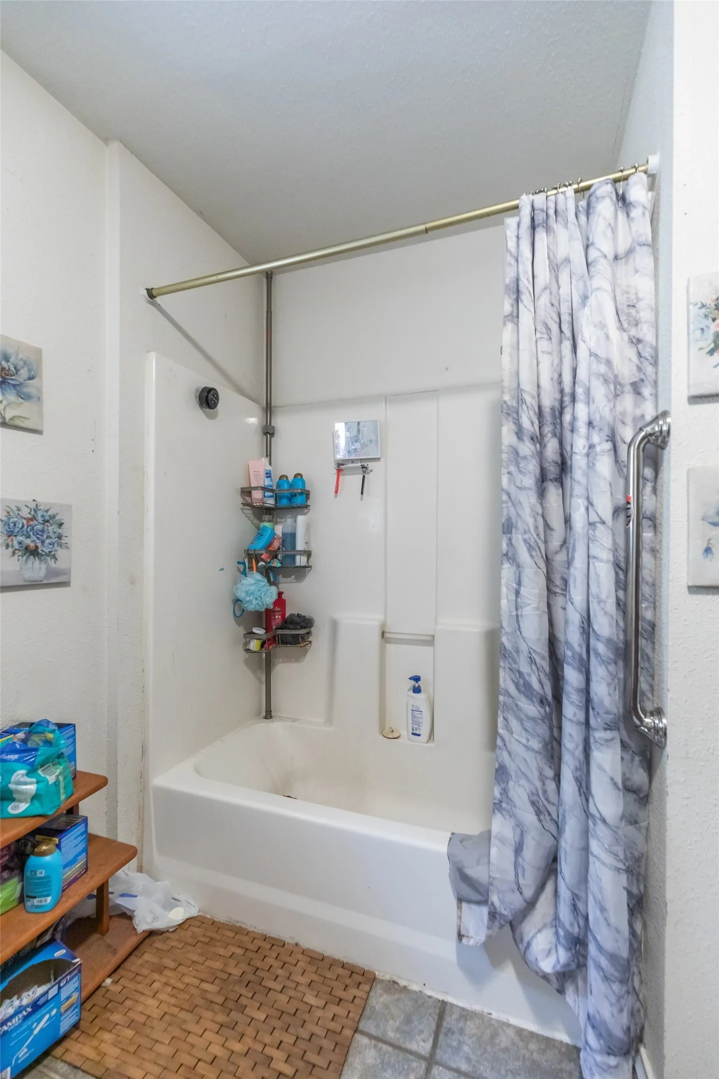 Single Family Residence For Sale in Taylor County , 1310 Cherry Street, Abilene, Texas 79602, 5 Bedroom, 2 Bathroom, Garage spaces, 2,051 Sqft, built in 1946, mls#21403503, Real Estate Agent in Abilene, Homes For Sale in Taylor county, Homes For Sale in Abilene, Realtor in Abilene Texas, Real Estate Brokerage Independent Realty Texas, Luminita Cordes Realtor