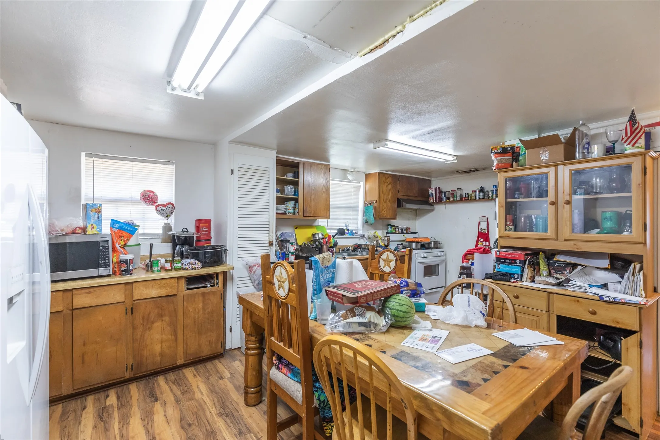 Single Family Residence For Sale in Taylor County , 1310 Cherry Street, Abilene, Texas 79602, 5 Bedroom, 2 Bathroom, Garage spaces, 2,051 Sqft, built in 1946, mls#21403503, Real Estate Agent in Abilene, Homes For Sale in Taylor county, Homes For Sale in Abilene, Realtor in Abilene Texas, Real Estate Brokerage Independent Realty Texas, Luminita Cordes Realtor