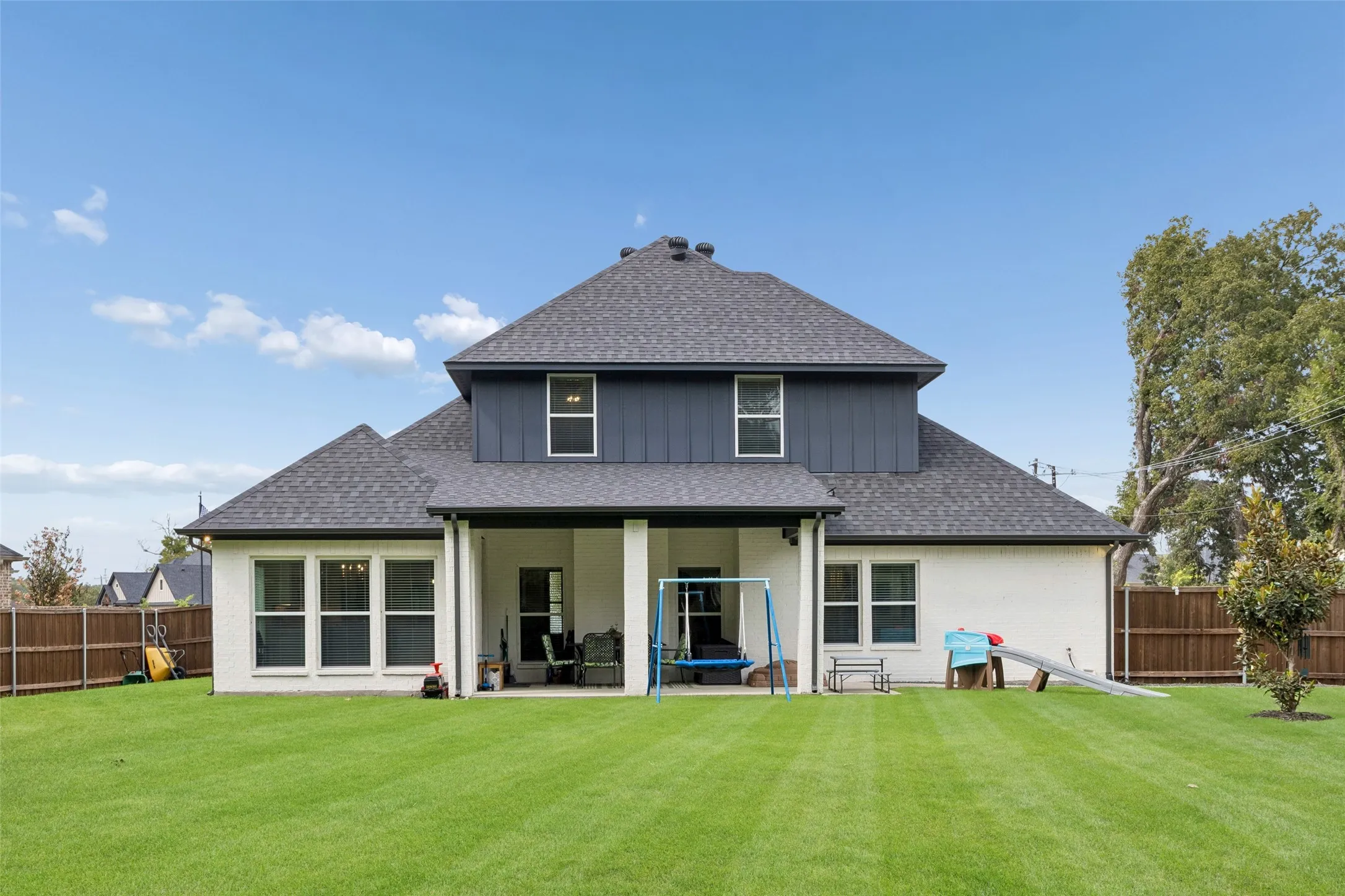 Single Family Residence For Sale in Parker County , 236 Belmont Drive, Willow Park, Texas 76087, 6 Bedroom, 4 Bathroom, 2 Garage spaces, 2,502 Sqft, built in 2022, mls#21405804, Real Estate Agent in Willow Park, Homes For Sale in Parker county, Homes For Sale in Willow Park, Realtor in Willow Park Texas, Real Estate Brokerage Independent Realty Texas, Luminita Cordes Realtor