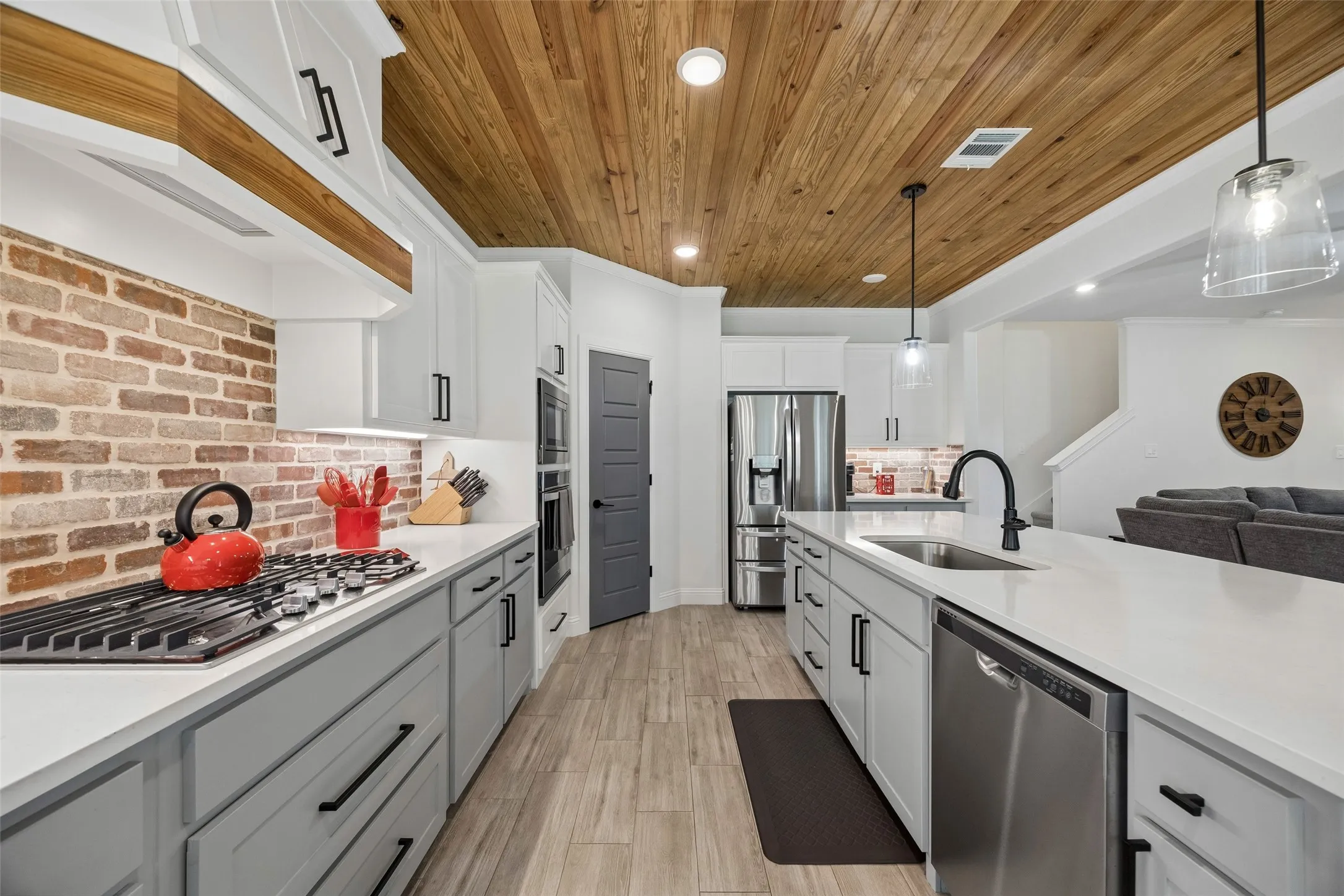Single Family Residence For Sale in Parker County , 236 Belmont Drive, Willow Park, Texas 76087, 6 Bedroom, 4 Bathroom, 2 Garage spaces, 2,502 Sqft, built in 2022, mls#21405804, Real Estate Agent in Willow Park, Homes For Sale in Parker county, Homes For Sale in Willow Park, Realtor in Willow Park Texas, Real Estate Brokerage Independent Realty Texas, Luminita Cordes Realtor