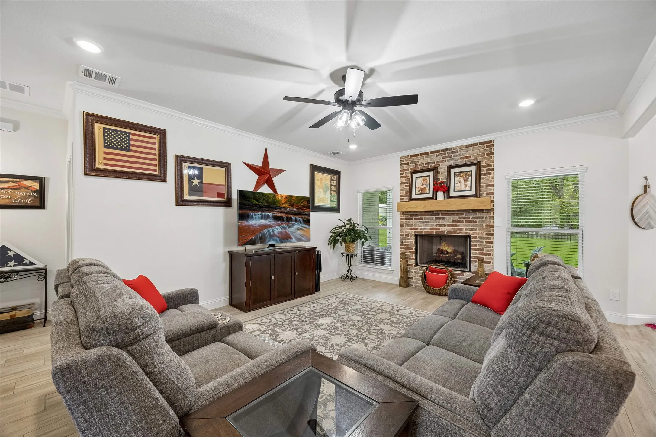 Single Family Residence For Sale in Parker County , 236 Belmont Drive, Willow Park, Texas 76087, 6 Bedroom, 4 Bathroom, 2 Garage spaces, 2,502 Sqft, built in 2022, mls#21405804, Real Estate Agent in Willow Park, Homes For Sale in Parker county, Homes For Sale in Willow Park, Realtor in Willow Park Texas, Real Estate Brokerage Independent Realty Texas, Luminita Cordes Realtor