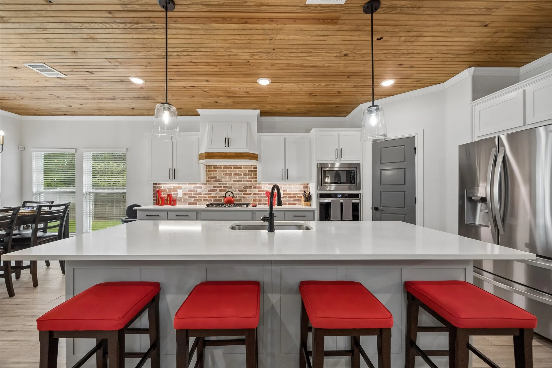 Single Family Residence For Sale in Parker County , 236 Belmont Drive, Willow Park, Texas 76087, 6 Bedroom, 4 Bathroom, 2 Garage spaces, 2,502 Sqft, built in 2022, mls#21405804, Real Estate Agent in Willow Park, Homes For Sale in Parker county, Homes For Sale in Willow Park, Realtor in Willow Park Texas, Real Estate Brokerage Independent Realty Texas, Luminita Cordes Realtor