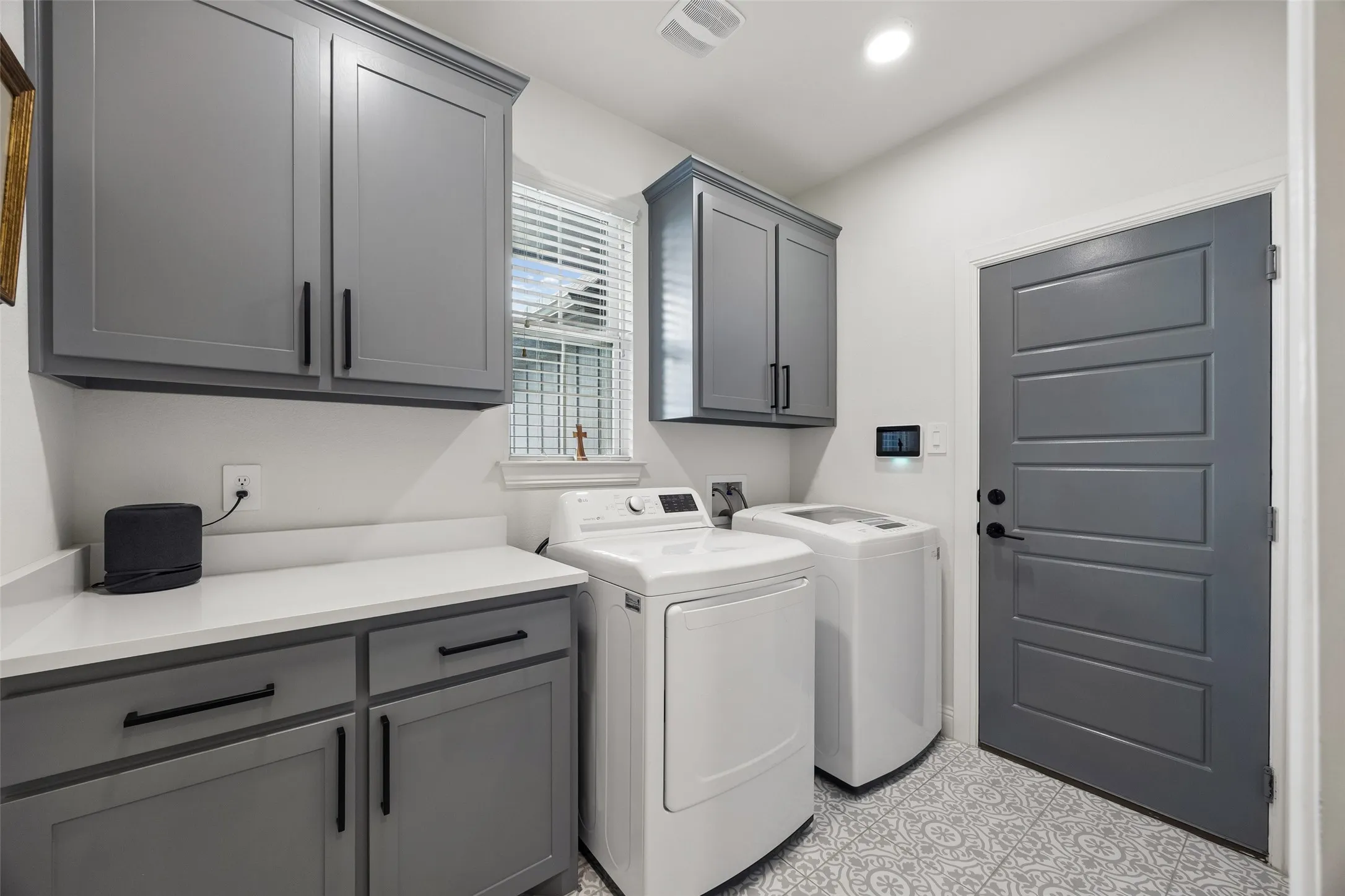 Single Family Residence For Sale in Parker County , 236 Belmont Drive, Willow Park, Texas 76087, 6 Bedroom, 4 Bathroom, 2 Garage spaces, 2,502 Sqft, built in 2022, mls#21405804, Real Estate Agent in Willow Park, Homes For Sale in Parker county, Homes For Sale in Willow Park, Realtor in Willow Park Texas, Real Estate Brokerage Independent Realty Texas, Luminita Cordes Realtor