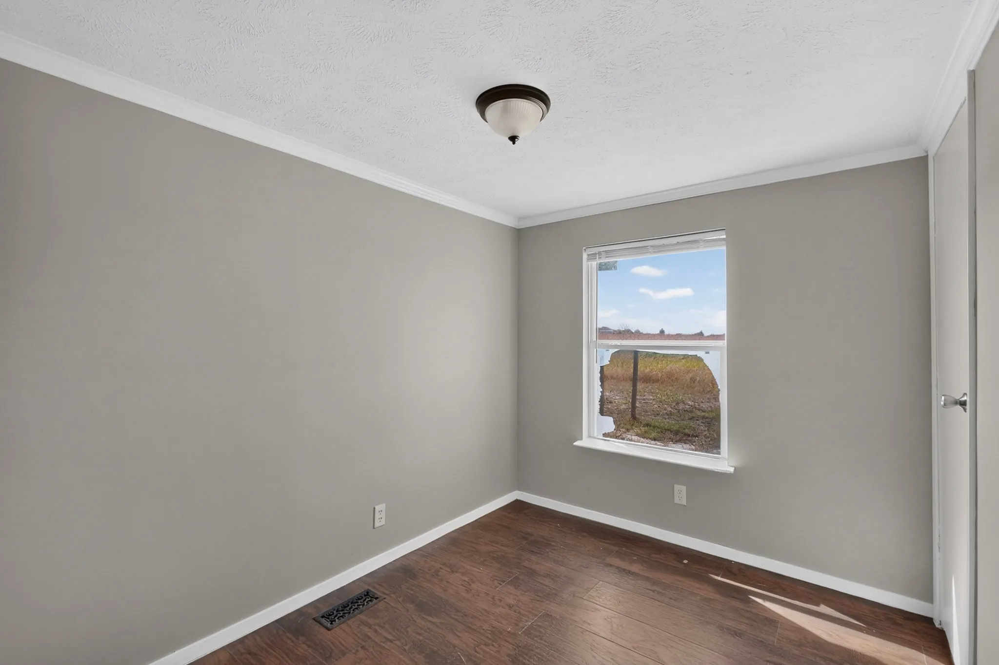 Neutral tone wall finishes