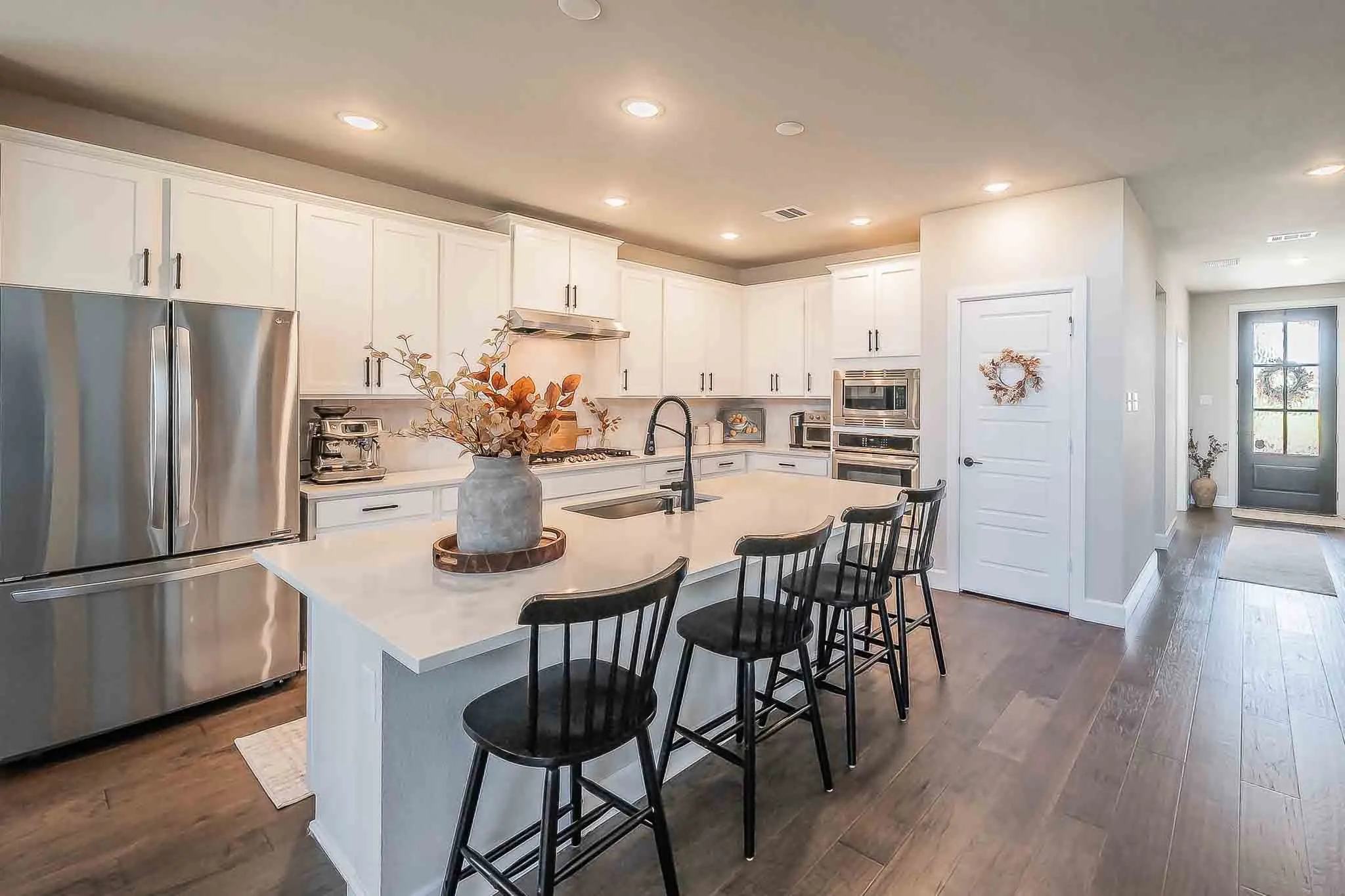Single Family Residence For Sale in Tarrant County , 6220 Tavolo Parkway, Fort Worth, Texas 76123, 4 Bedroom, 4 Bathroom, 3 Garage spaces, 3,330 Sqft, built in 2020, mls#21407778, Real Estate Agent in Fort Worth, Homes For Sale in Tarrant county, Homes For Sale in Fort Worth, Realtor in Fort Worth Texas, Real Estate Brokerage Independent Realty Texas, Luminita Cordes Realtor