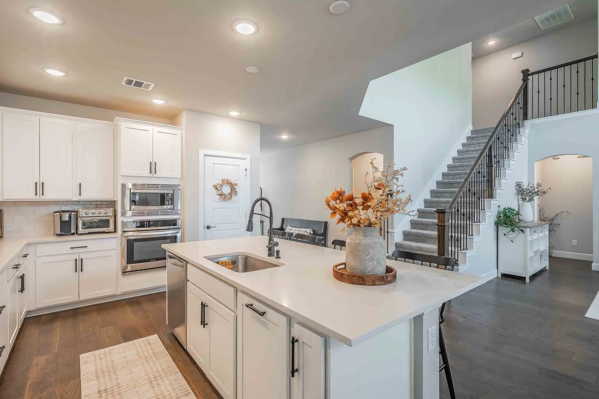 Single Family Residence For Sale in Tarrant County , 6220 Tavolo Parkway, Fort Worth, Texas 76123, 4 Bedroom, 4 Bathroom, 3 Garage spaces, 3,330 Sqft, built in 2020, mls#21407778, Real Estate Agent in Fort Worth, Homes For Sale in Tarrant county, Homes For Sale in Fort Worth, Realtor in Fort Worth Texas, Real Estate Brokerage Independent Realty Texas, Luminita Cordes Realtor