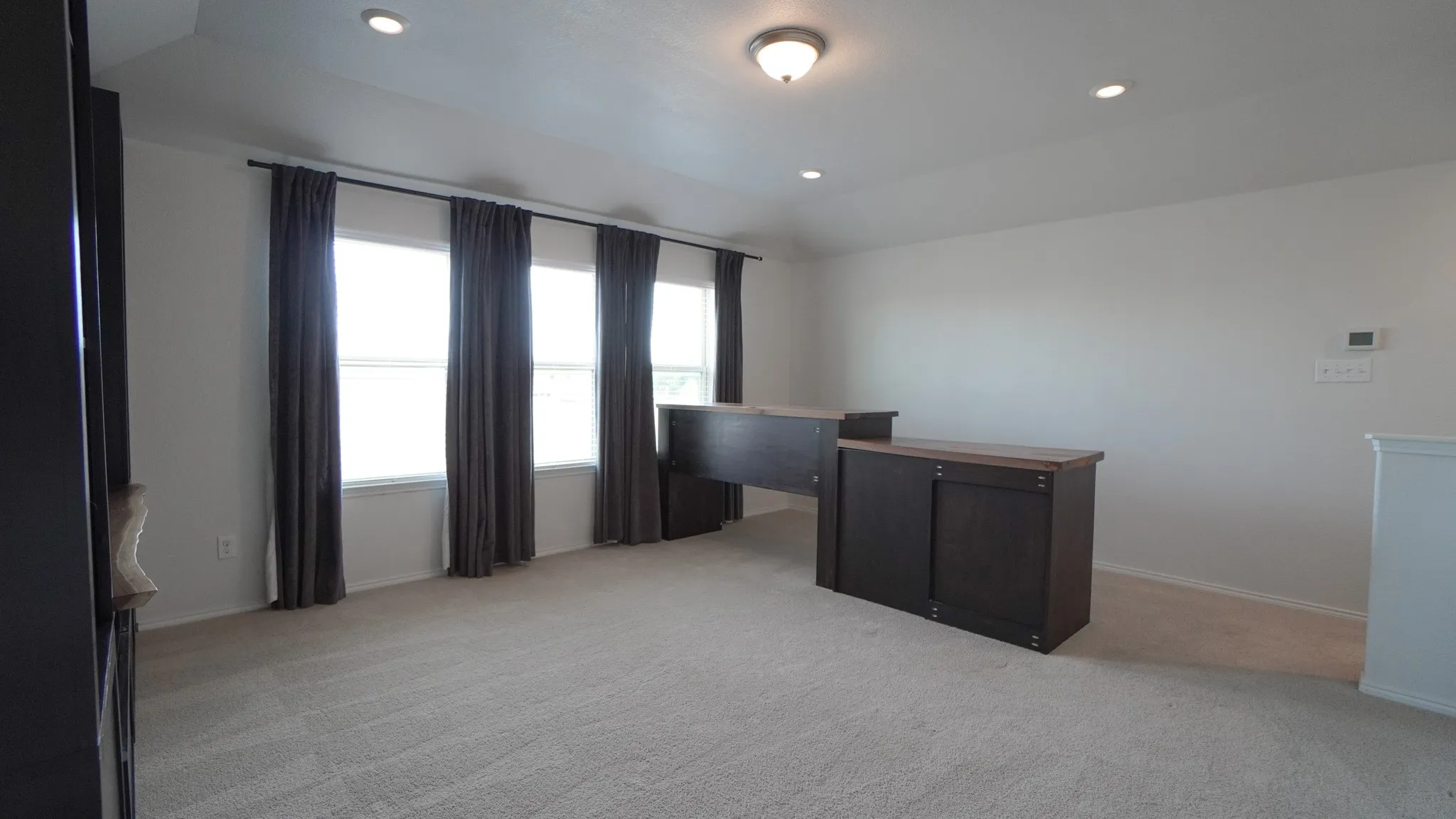 Single Family Residence For Rent in Rockwall County , 239 Oxford Drive, Fate, Texas 75189, 4 Bedroom, 3 Bathroom, 2 Garage spaces, 2,380 Sqft, built in 2016, mls#21407129, Real Estate Agent in Fate, Homes For Rent in Rockwall county, Homes For Rent in Fate, Realtor in Fate Texas, Real Estate Brokerage Independent Realty Texas, Luminita Cordes Realtor