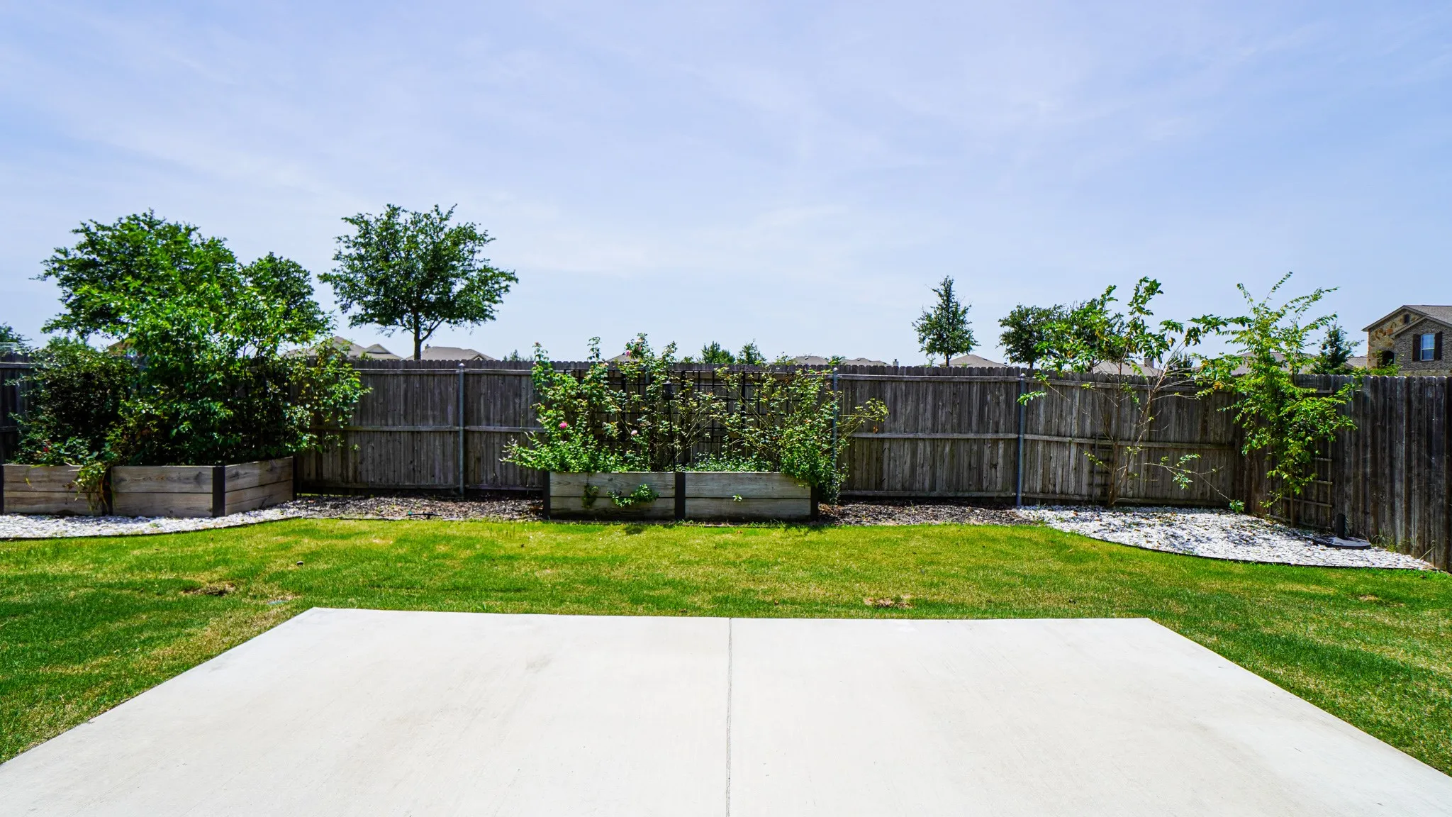 Single Family Residence For Rent in Rockwall County , 239 Oxford Drive, Fate, Texas 75189, 4 Bedroom, 3 Bathroom, 2 Garage spaces, 2,380 Sqft, built in 2016, mls#21407129, Real Estate Agent in Fate, Homes For Rent in Rockwall county, Homes For Rent in Fate, Realtor in Fate Texas, Real Estate Brokerage Independent Realty Texas, Luminita Cordes Realtor