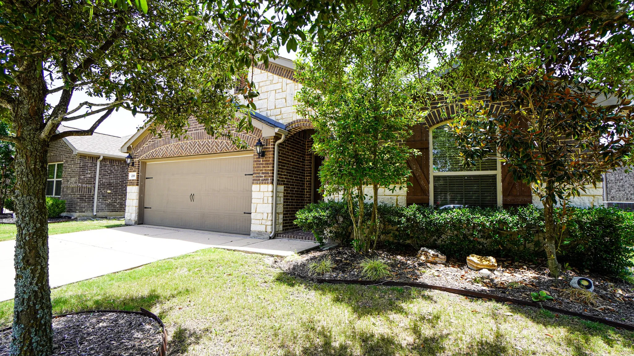 Single Family Residence For Rent in Rockwall County , 239 Oxford Drive, Fate, Texas 75189, 4 Bedroom, 3 Bathroom, 2 Garage spaces, 2,380 Sqft, built in 2016, mls#21407129, Real Estate Agent in Fate, Homes For Rent in Rockwall county, Homes For Rent in Fate, Realtor in Fate Texas, Real Estate Brokerage Independent Realty Texas, Luminita Cordes Realtor