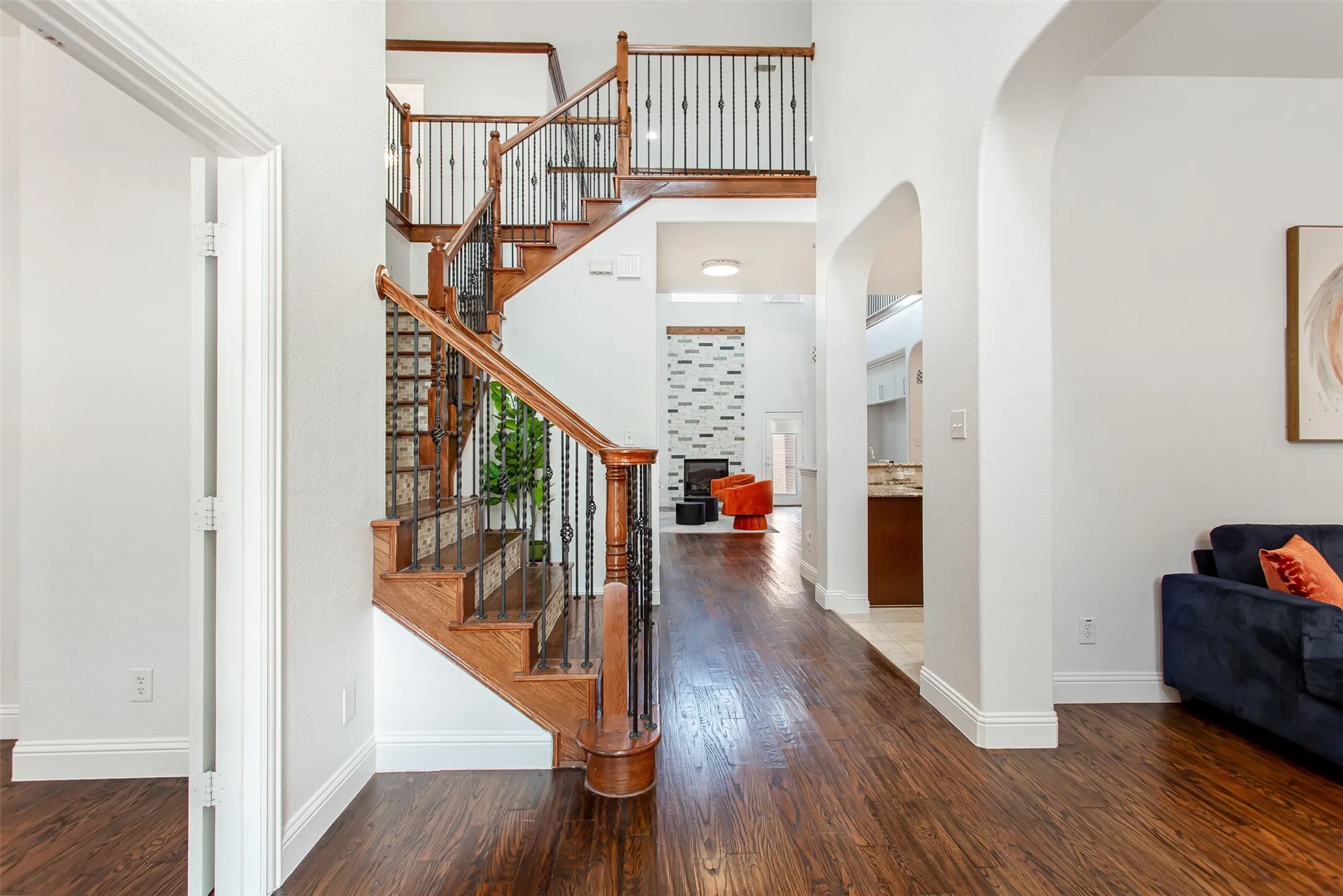 Single Family Residence For Rent in Denton County , 7417 Hidden Cove Lane, Frisco, Texas 75034, 6 Bedroom, 6 Bathroom, 2 Garage spaces, 4,715 Sqft, built in 2011, mls#21407960, Real Estate Agent in Frisco, Homes For Rent in Denton county, Homes For Rent in Frisco, Realtor in Frisco Texas, Real Estate Brokerage Independent Realty Texas, Luminita Cordes Realtor
