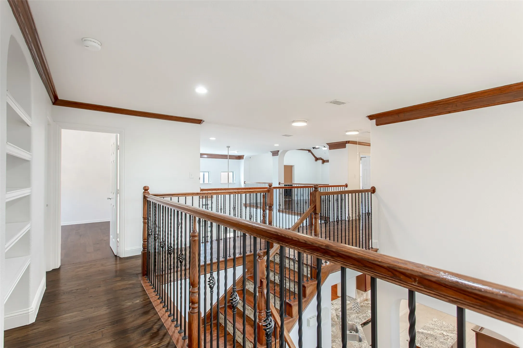 Single Family Residence For Rent in Denton County , 7417 Hidden Cove Lane, Frisco, Texas 75034, 6 Bedroom, 6 Bathroom, 2 Garage spaces, 4,715 Sqft, built in 2011, mls#21407960, Real Estate Agent in Frisco, Homes For Rent in Denton county, Homes For Rent in Frisco, Realtor in Frisco Texas, Real Estate Brokerage Independent Realty Texas, Luminita Cordes Realtor