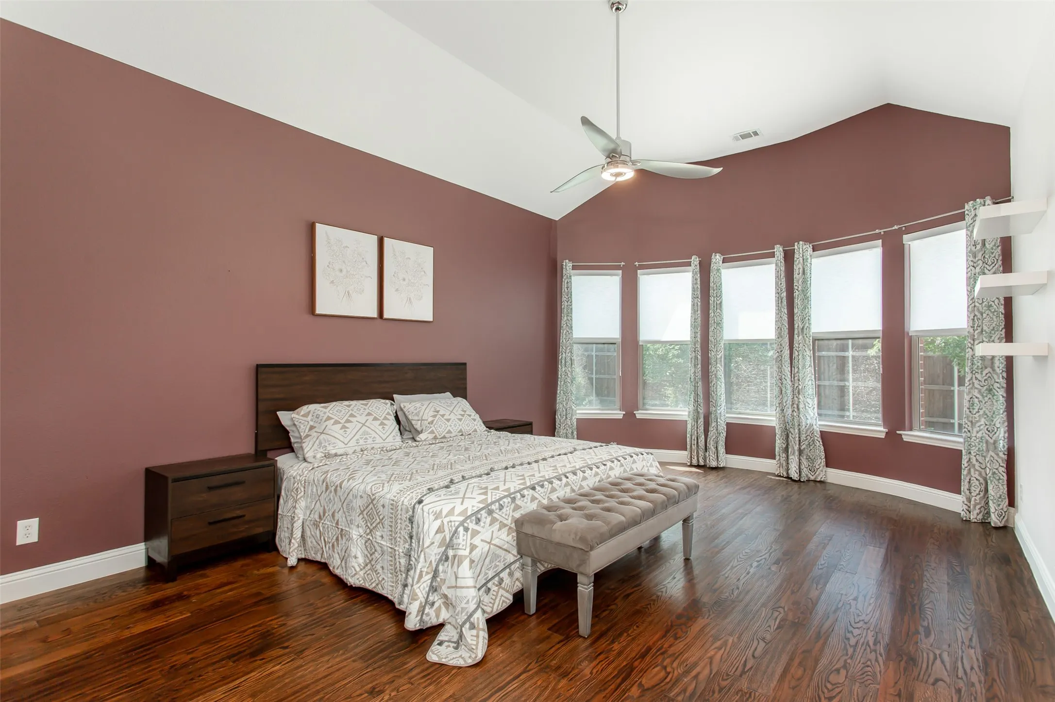 Single Family Residence For Rent in Denton County , 7417 Hidden Cove Lane, Frisco, Texas 75034, 6 Bedroom, 6 Bathroom, 2 Garage spaces, 4,715 Sqft, built in 2011, mls#21407960, Real Estate Agent in Frisco, Homes For Rent in Denton county, Homes For Rent in Frisco, Realtor in Frisco Texas, Real Estate Brokerage Independent Realty Texas, Luminita Cordes Realtor