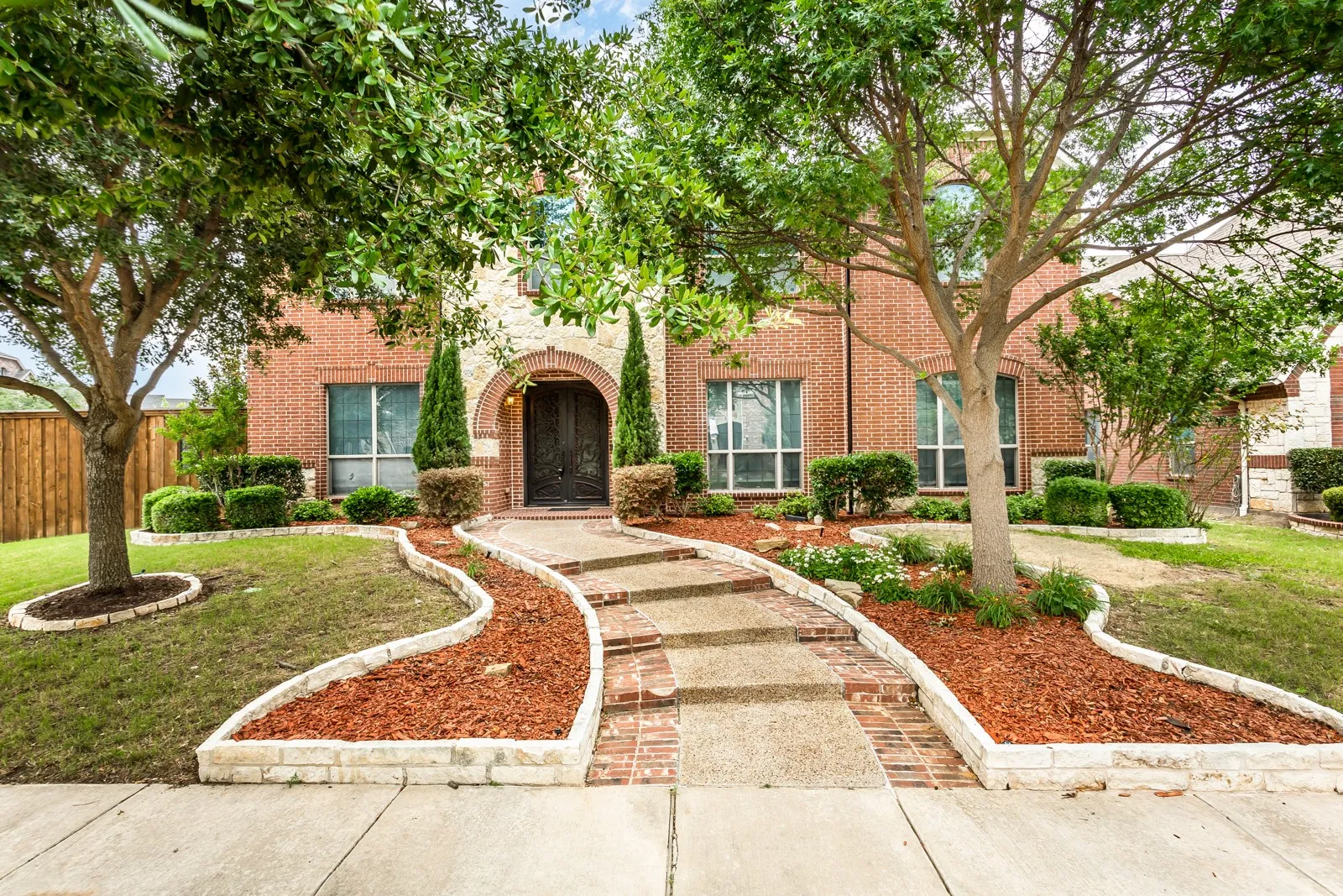 Single Family Residence For Rent in Denton County , 7417 Hidden Cove Lane, Frisco, Texas 75034, 6 Bedroom, 6 Bathroom, 2 Garage spaces, 4,715 Sqft, built in 2011, mls#21407960, Real Estate Agent in Frisco, Homes For Rent in Denton county, Homes For Rent in Frisco, Realtor in Frisco Texas, Real Estate Brokerage Independent Realty Texas, Luminita Cordes Realtor