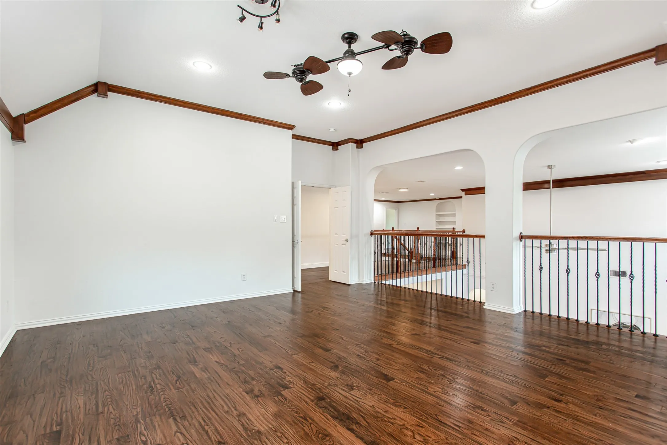 Single Family Residence For Rent in Denton County , 7417 Hidden Cove Lane, Frisco, Texas 75034, 6 Bedroom, 6 Bathroom, 2 Garage spaces, 4,715 Sqft, built in 2011, mls#21407960, Real Estate Agent in Frisco, Homes For Rent in Denton county, Homes For Rent in Frisco, Realtor in Frisco Texas, Real Estate Brokerage Independent Realty Texas, Luminita Cordes Realtor