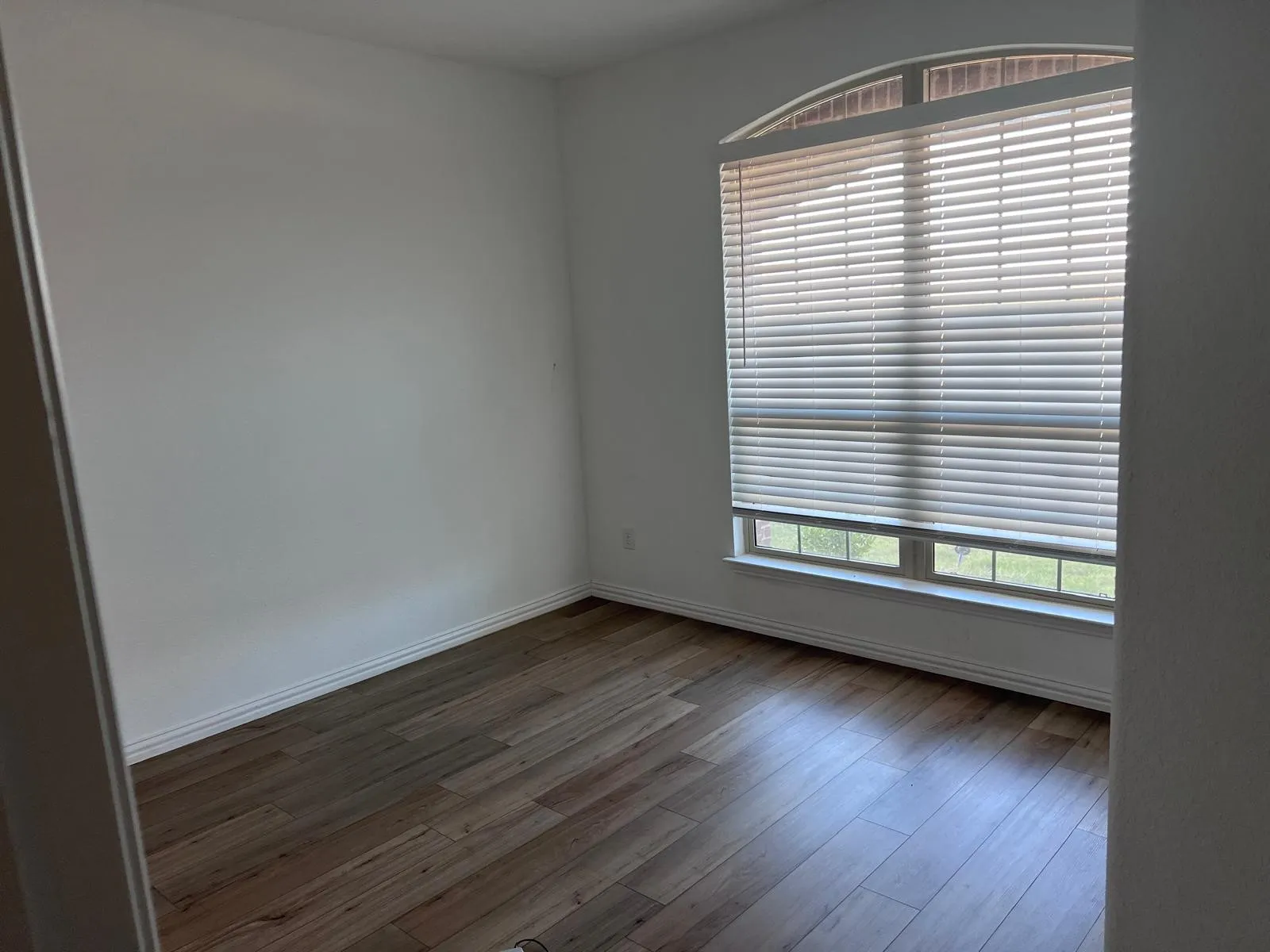 Single Family Residence For Rent in Denton County , 3505 Triumph Drive, Denton, Texas 76207, 4 Bedroom, 2 Bathroom, 2 Garage spaces, 1,838 Sqft, built in 2022, mls#21407970, Real Estate Agent in Denton, Homes For Rent in Denton county, Homes For Rent in Denton, Realtor in Denton Texas, Real Estate Brokerage Independent Realty Texas, Luminita Cordes Realtor
