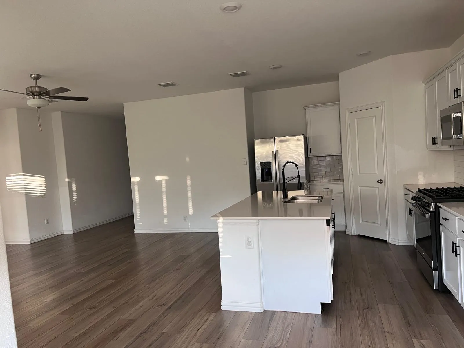 Single Family Residence For Rent in Denton County , 3505 Triumph Drive, Denton, Texas 76207, 4 Bedroom, 2 Bathroom, 2 Garage spaces, 1,838 Sqft, built in 2022, mls#21407970, Real Estate Agent in Denton, Homes For Rent in Denton county, Homes For Rent in Denton, Realtor in Denton Texas, Real Estate Brokerage Independent Realty Texas, Luminita Cordes Realtor