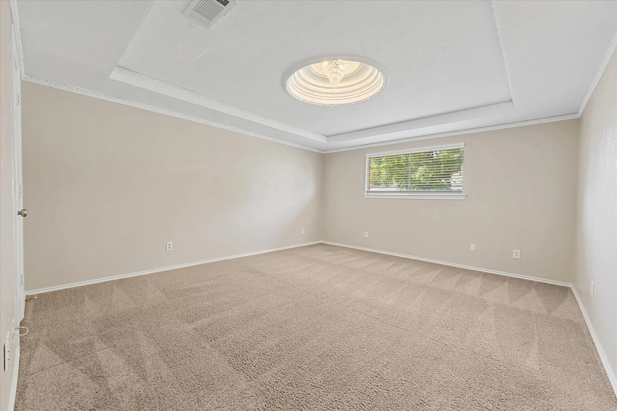 Single Family Residence For Sale in Collin County , 2629 Kimberly Court, Plano, Texas 75075, 4 Bedroom, 3 Bathroom, 2 Garage spaces, 2,564 Sqft, built in 1973, mls#21407097, Real Estate Agent in Plano, Homes For Sale in Collin county, Homes For Sale in Plano, Realtor in Plano Texas, Real Estate Brokerage Independent Realty Texas, Luminita Cordes Realtor