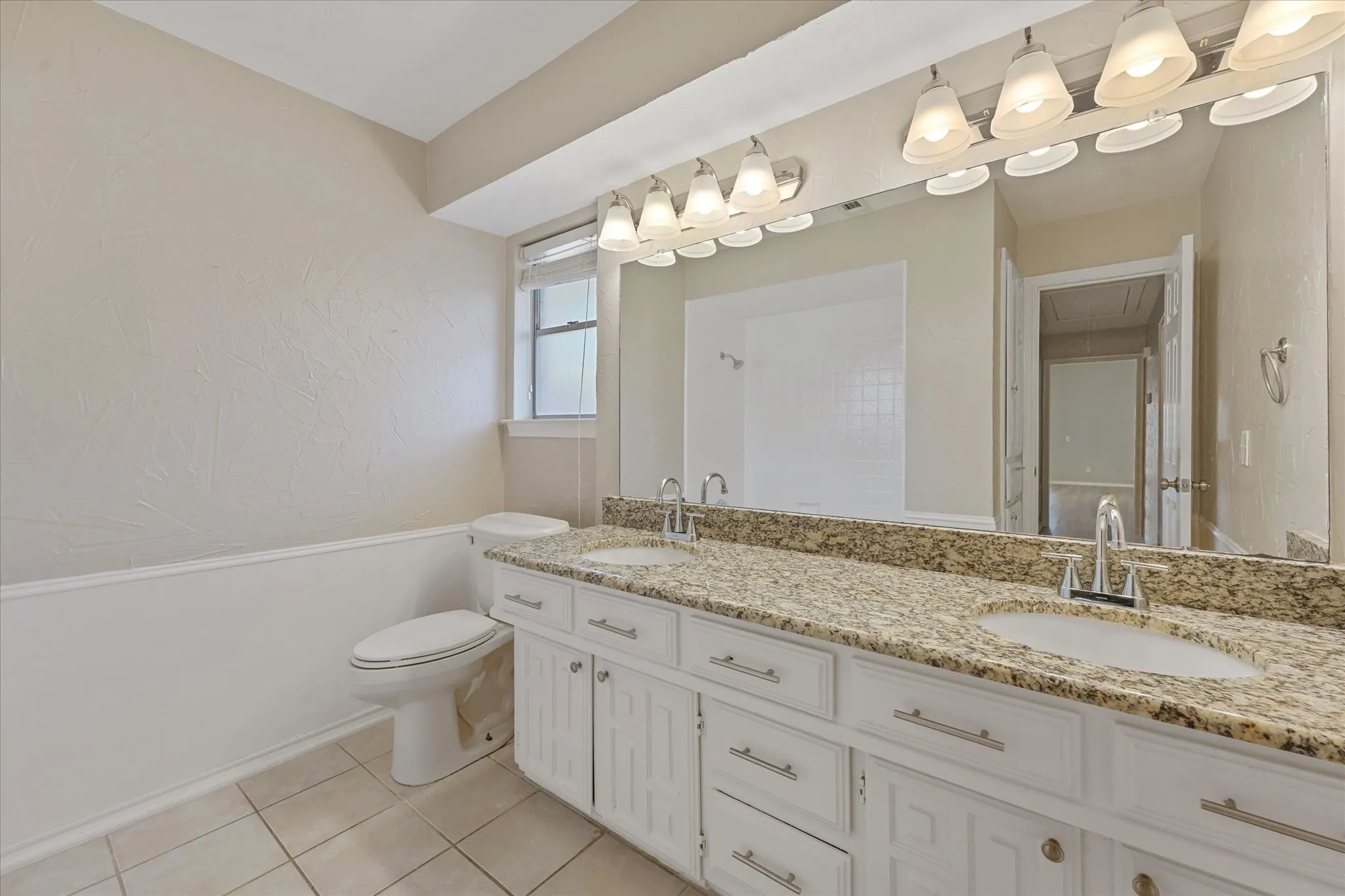 Single Family Residence For Sale in Collin County , 2629 Kimberly Court, Plano, Texas 75075, 4 Bedroom, 3 Bathroom, 2 Garage spaces, 2,564 Sqft, built in 1973, mls#21407097, Real Estate Agent in Plano, Homes For Sale in Collin county, Homes For Sale in Plano, Realtor in Plano Texas, Real Estate Brokerage Independent Realty Texas, Luminita Cordes Realtor