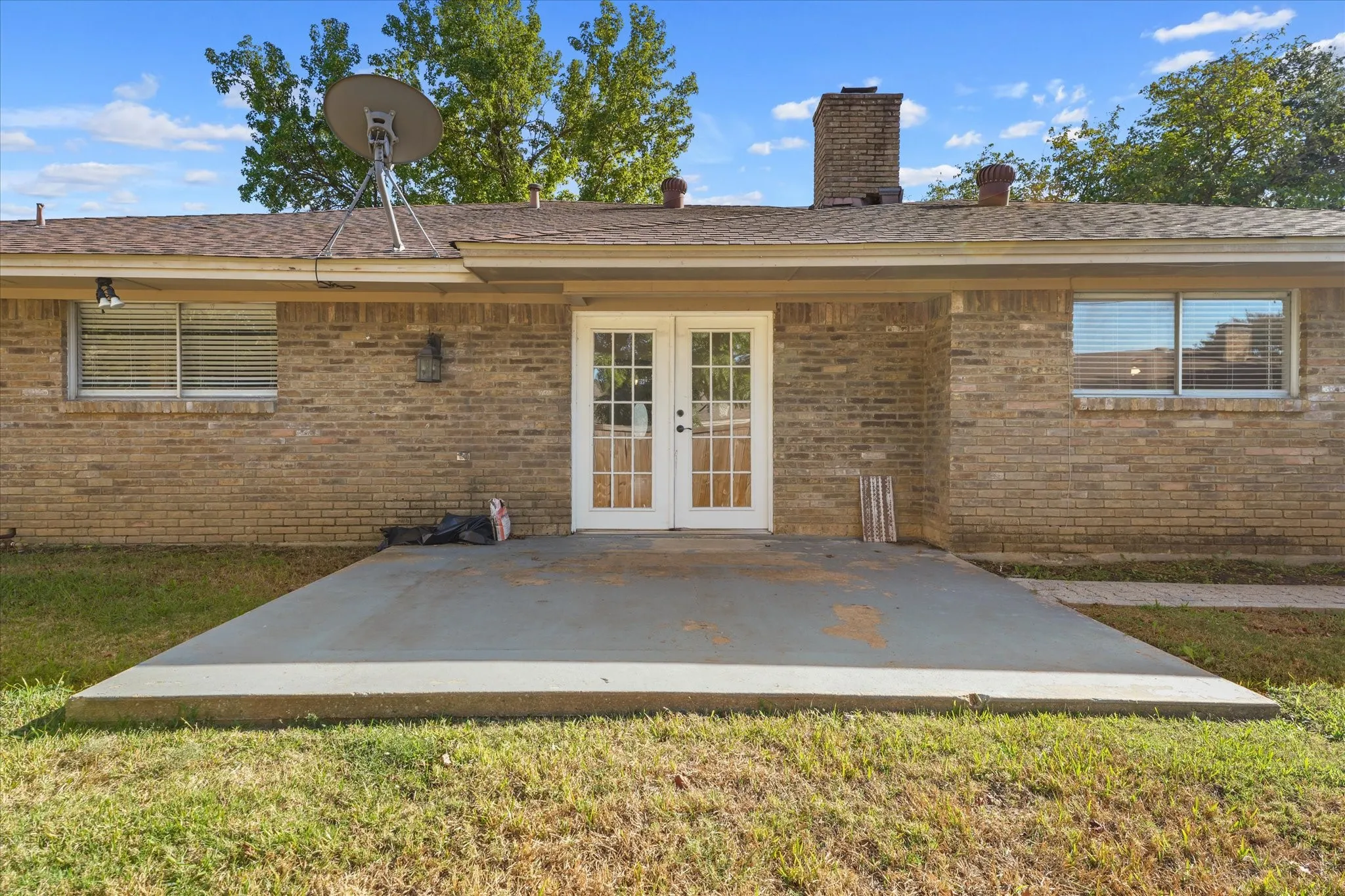 Single Family Residence For Sale in Collin County , 2629 Kimberly Court, Plano, Texas 75075, 4 Bedroom, 3 Bathroom, 2 Garage spaces, 2,564 Sqft, built in 1973, mls#21407097, Real Estate Agent in Plano, Homes For Sale in Collin county, Homes For Sale in Plano, Realtor in Plano Texas, Real Estate Brokerage Independent Realty Texas, Luminita Cordes Realtor
