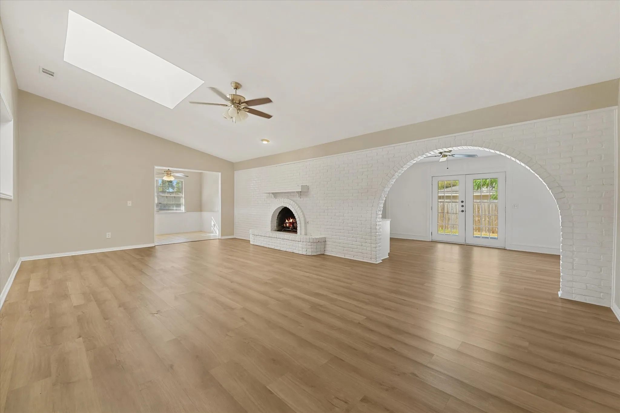 Single Family Residence For Sale in Collin County , 2629 Kimberly Court, Plano, Texas 75075, 4 Bedroom, 3 Bathroom, 2 Garage spaces, 2,564 Sqft, built in 1973, mls#21407097, Real Estate Agent in Plano, Homes For Sale in Collin county, Homes For Sale in Plano, Realtor in Plano Texas, Real Estate Brokerage Independent Realty Texas, Luminita Cordes Realtor