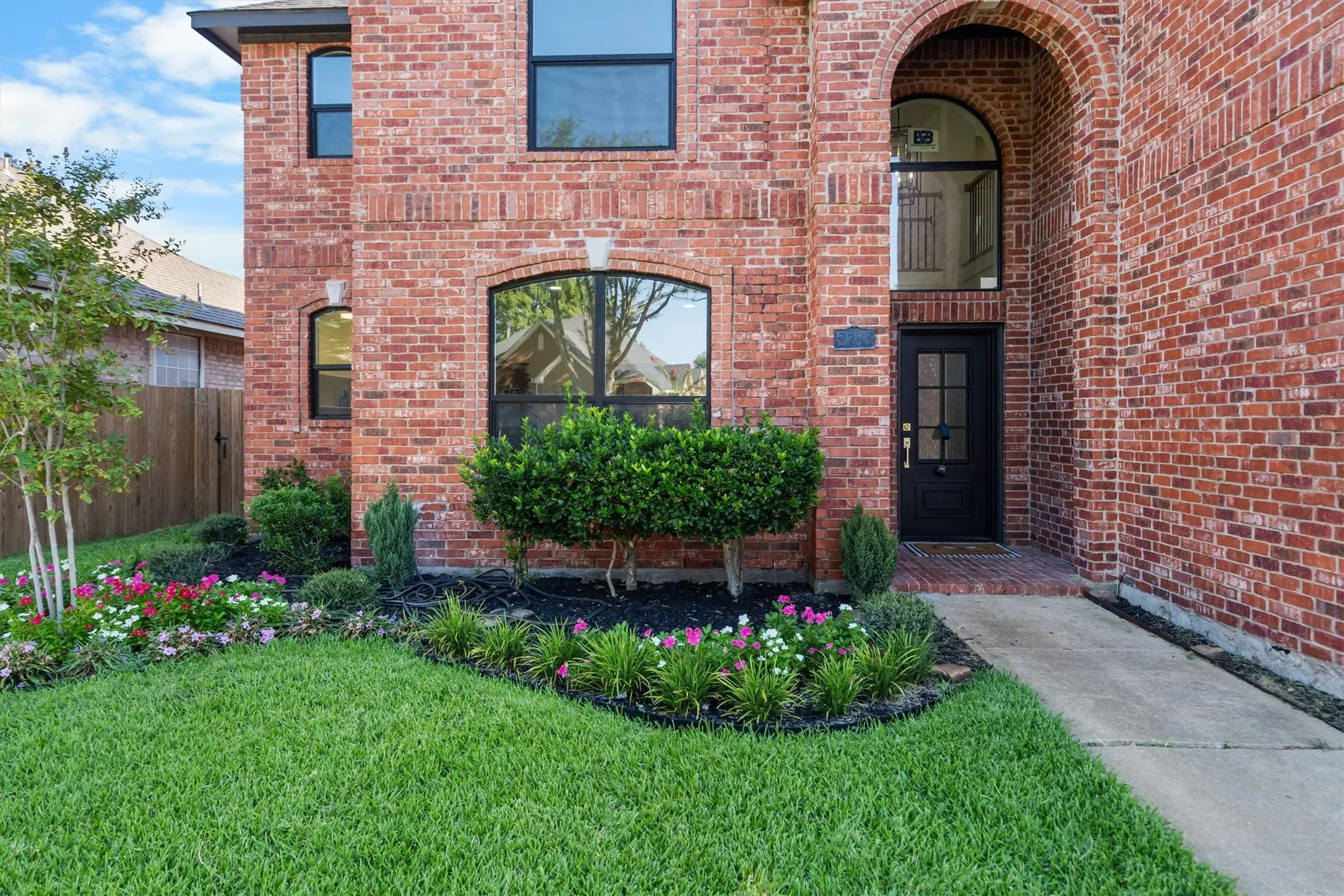 Single Family Residence For Rent in Collin County , 2706 Summerwood Court, Mc Kinney, Texas 75072, 4 Bedroom, 3 Bathroom, 2 Garage spaces, 3,040 Sqft, built in 1993, mls#21407448, Real Estate Agent in Mc Kinney, Homes For Rent in Collin county, Homes For Rent in Mc Kinney, Realtor in Mc Kinney Texas, Real Estate Brokerage Independent Realty Texas, Luminita Cordes Realtor
