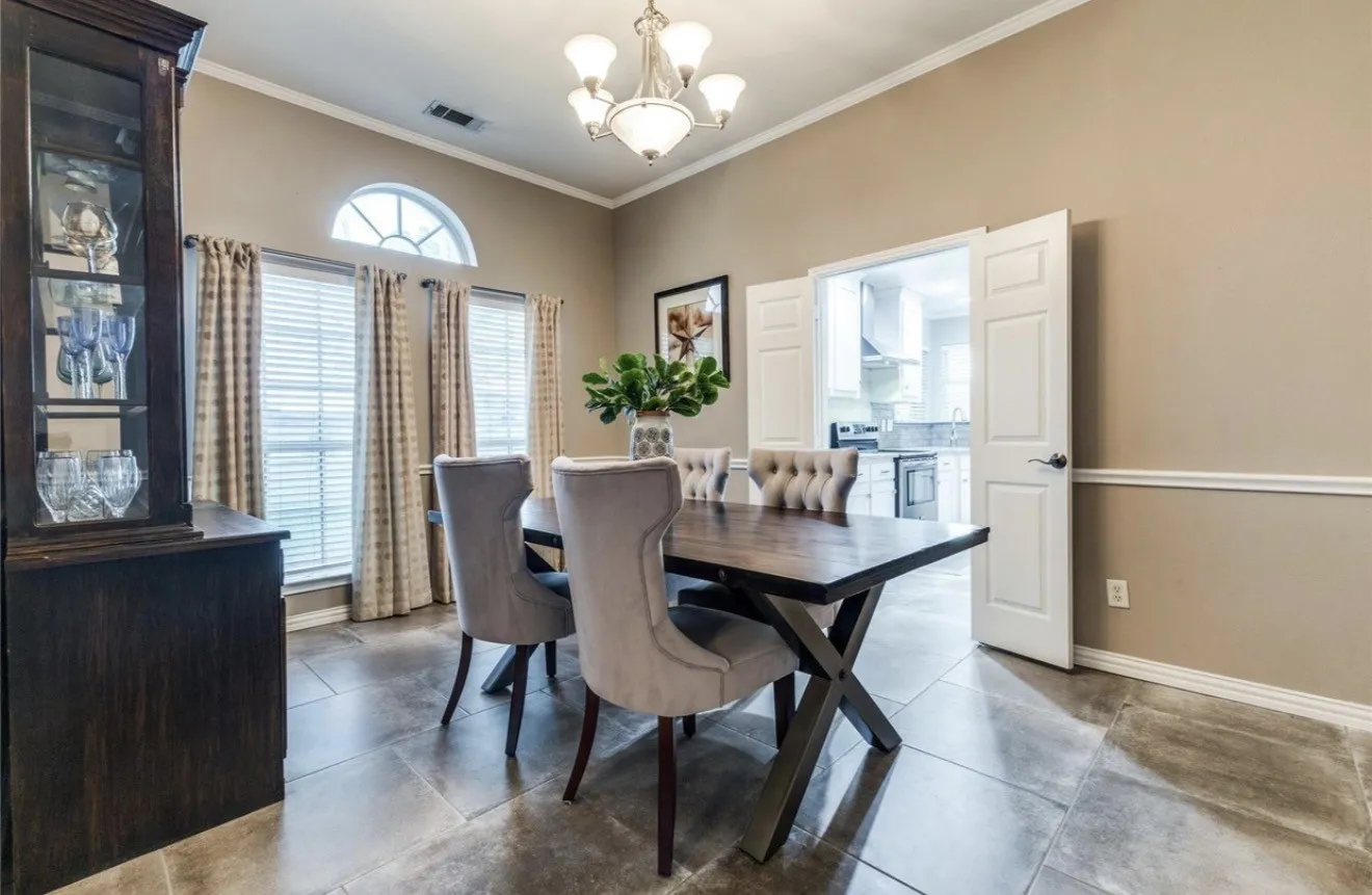 Single Family Residence For Sale in Kaufman County , 11068 Prairie Lakes Lane, Forney, Texas 75126, 4 Bedroom, 3 Bathroom, 2 Garage spaces, 2,769 Sqft, built in 2001, mls#21406333, Real Estate Agent in Forney, Homes For Sale in Kaufman county, Homes For Sale in Forney, Realtor in Forney Texas, Real Estate Brokerage Independent Realty Texas, Luminita Cordes Realtor