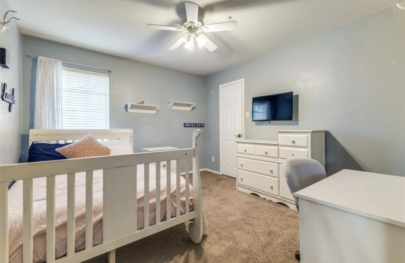 Single Family Residence For Sale in Kaufman County , 11068 Prairie Lakes Lane, Forney, Texas 75126, 4 Bedroom, 3 Bathroom, 2 Garage spaces, 2,769 Sqft, built in 2001, mls#21406333, Real Estate Agent in Forney, Homes For Sale in Kaufman county, Homes For Sale in Forney, Realtor in Forney Texas, Real Estate Brokerage Independent Realty Texas, Luminita Cordes Realtor