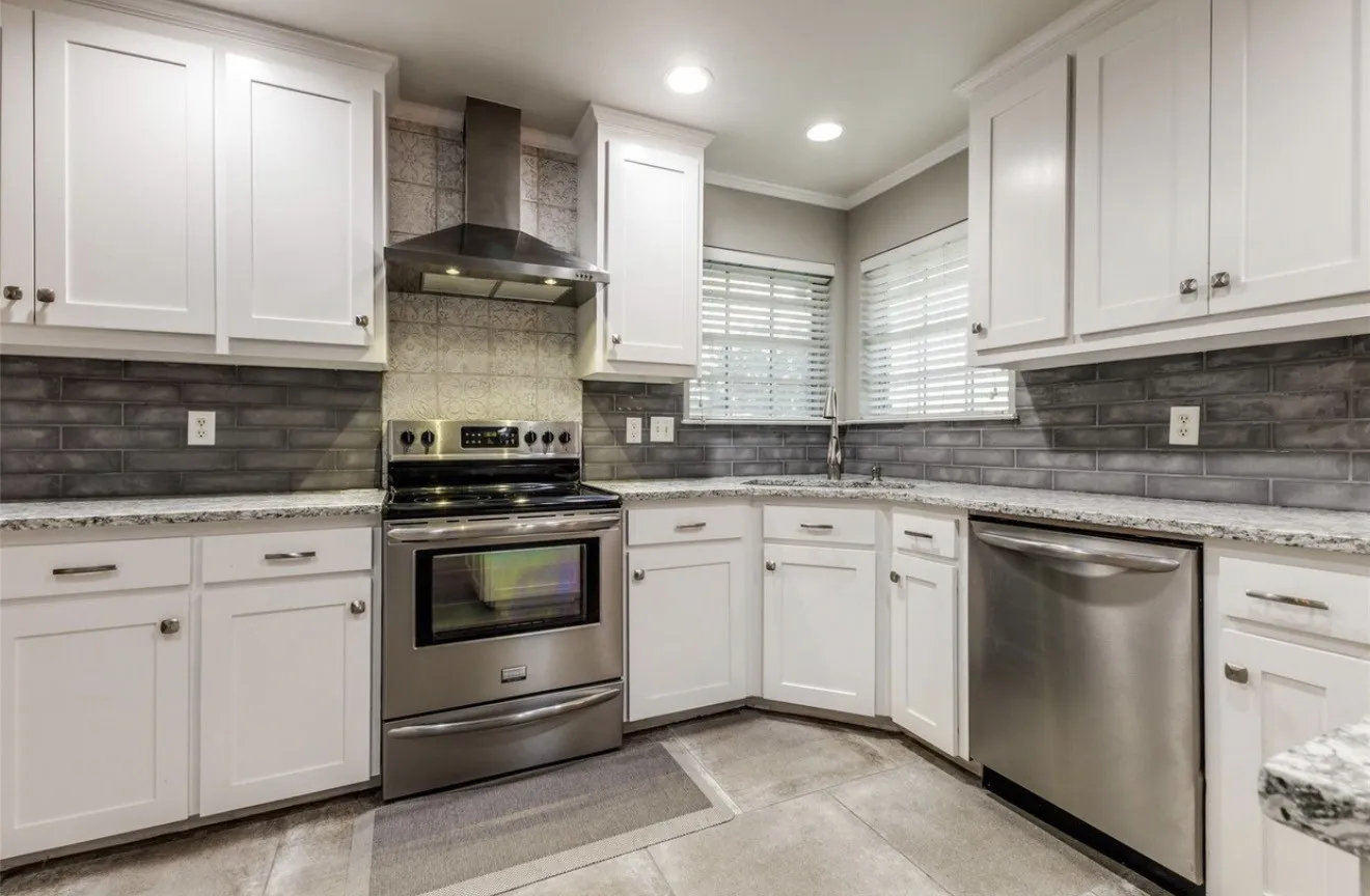 Single Family Residence For Sale in Kaufman County , 11068 Prairie Lakes Lane, Forney, Texas 75126, 4 Bedroom, 3 Bathroom, 2 Garage spaces, 2,769 Sqft, built in 2001, mls#21406333, Real Estate Agent in Forney, Homes For Sale in Kaufman county, Homes For Sale in Forney, Realtor in Forney Texas, Real Estate Brokerage Independent Realty Texas, Luminita Cordes Realtor