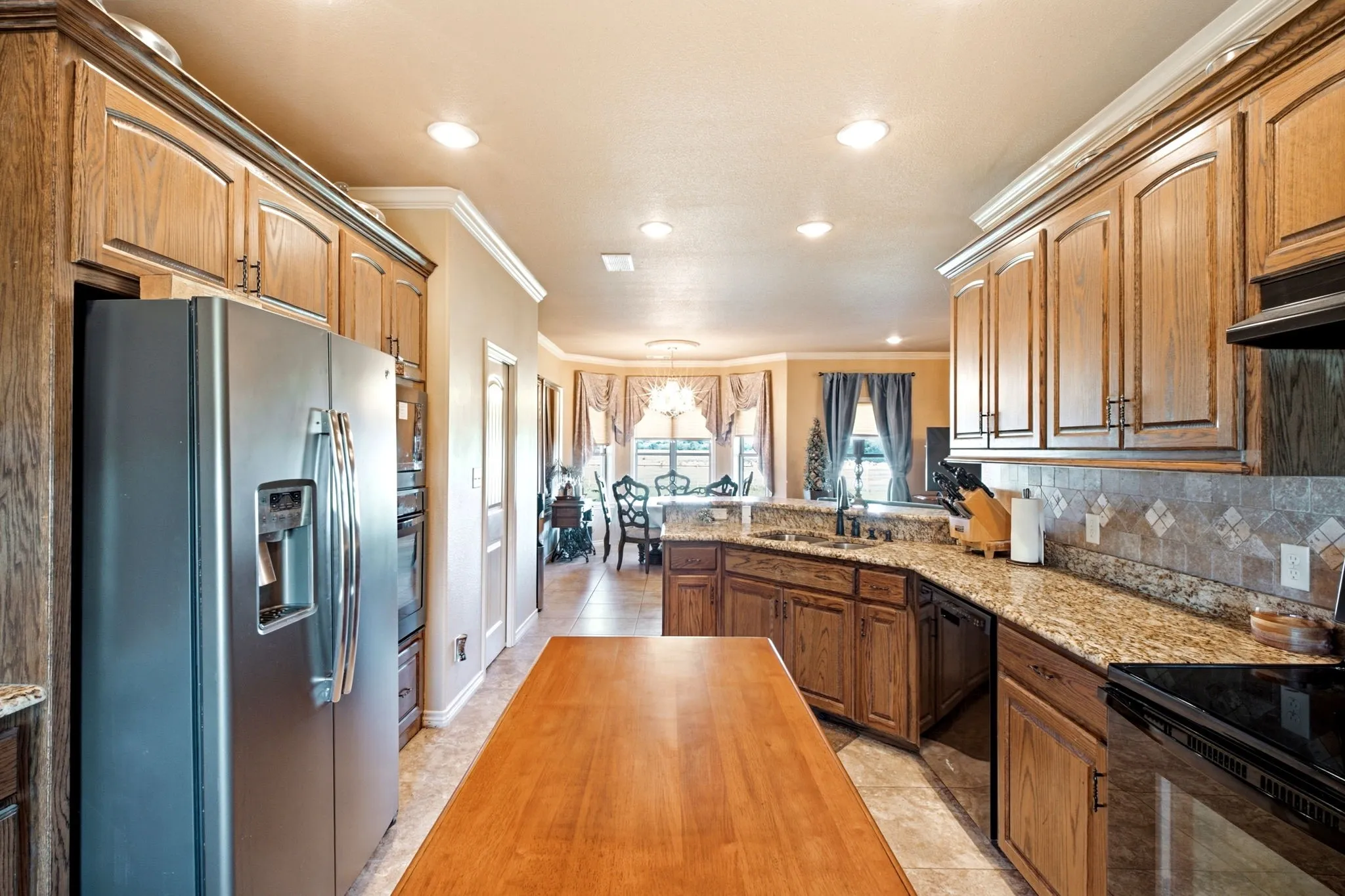 Single Family Residence For Sale in Denton County , 12411 Strittmatter Road, Pilot Point, Texas 76258, 3 Bedroom, 2 Bathroom, 2 Garage spaces, 2,507 Sqft, built in 2012, mls#21407790, Real Estate Agent in Pilot Point, Homes For Sale in Denton county, Homes For Sale in Pilot Point, Realtor in Pilot Point Texas, Real Estate Brokerage Independent Realty Texas, Luminita Cordes Realtor