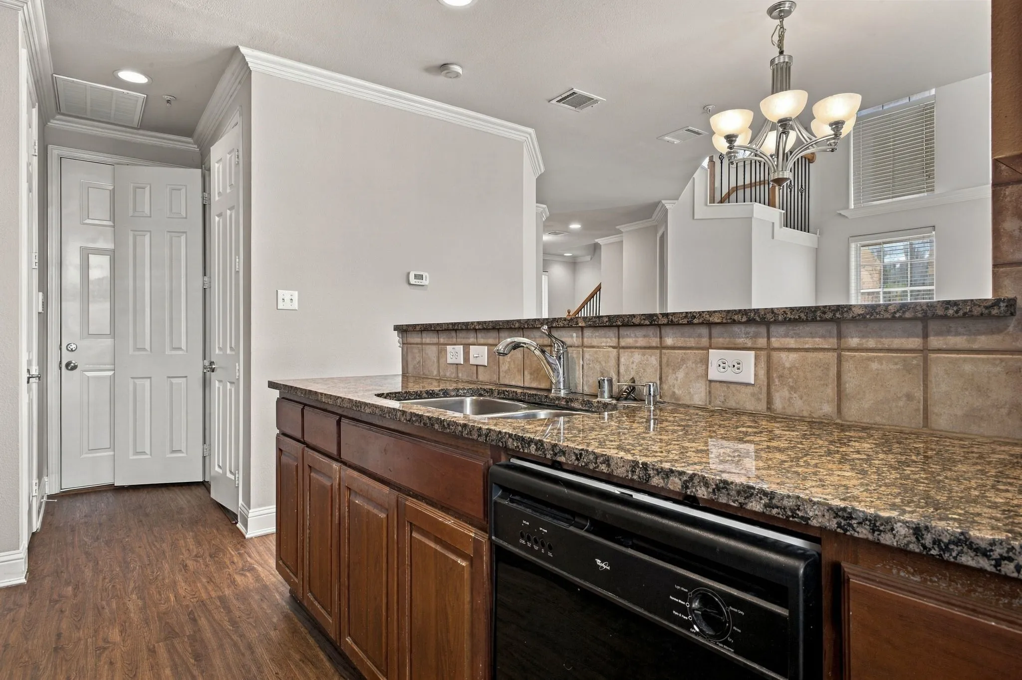 Townhouse For Rent in Dallas County , 2529 Champagne Drive, Irving, Texas 75038, 3 Bedroom, 3 Bathroom, 2 Garage spaces, 1,678 Sqft, built in 2002, mls#21407963, Real Estate Agent in Irving, Homes For Rent in Dallas county, Homes For Rent in Irving, Realtor in Irving Texas, Real Estate Brokerage Independent Realty Texas, Luminita Cordes Realtor