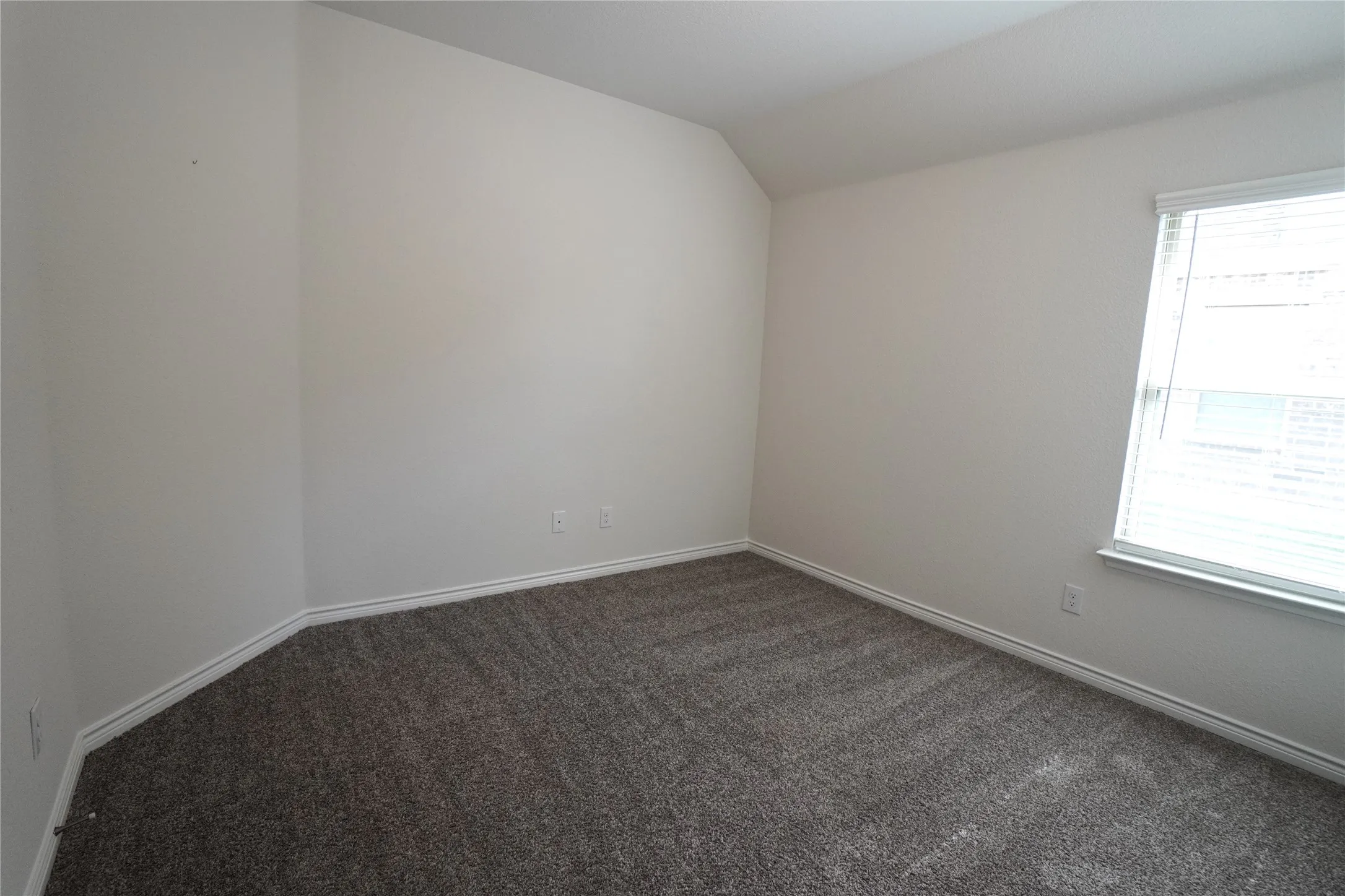 Single Family Residence For Rent in Rockwall County , 476 Declaration Way, Fate, Texas 75189, 4 Bedroom, 2 Bathroom, 2 Garage spaces, 1,848 Sqft, built in 2021, mls#21407073, Real Estate Agent in Fate, Homes For Rent in Rockwall county, Homes For Rent in Fate, Realtor in Fate Texas, Real Estate Brokerage Independent Realty Texas, Luminita Cordes Realtor