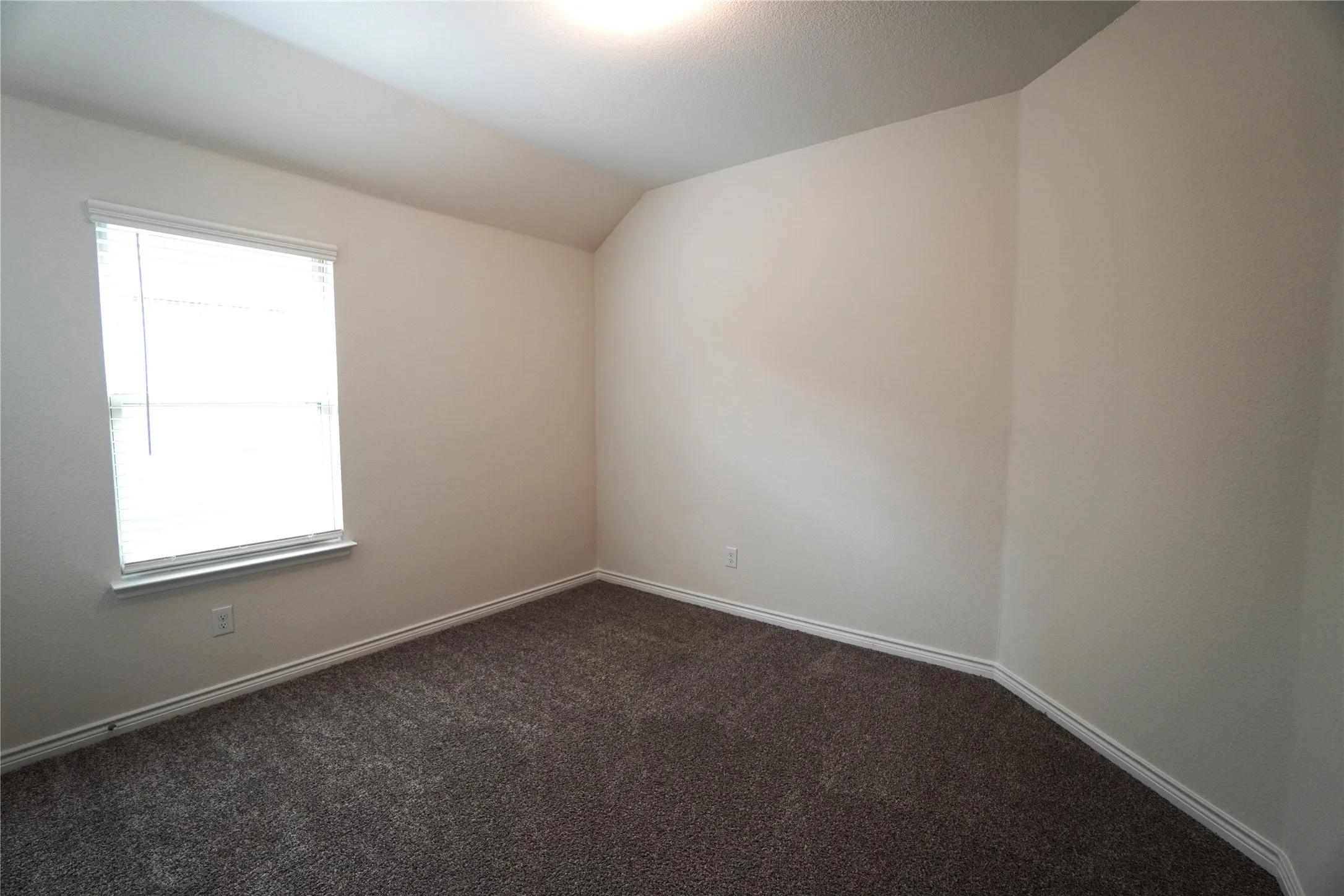 Single Family Residence For Rent in Rockwall County , 476 Declaration Way, Fate, Texas 75189, 4 Bedroom, 2 Bathroom, 2 Garage spaces, 1,848 Sqft, built in 2021, mls#21407073, Real Estate Agent in Fate, Homes For Rent in Rockwall county, Homes For Rent in Fate, Realtor in Fate Texas, Real Estate Brokerage Independent Realty Texas, Luminita Cordes Realtor
