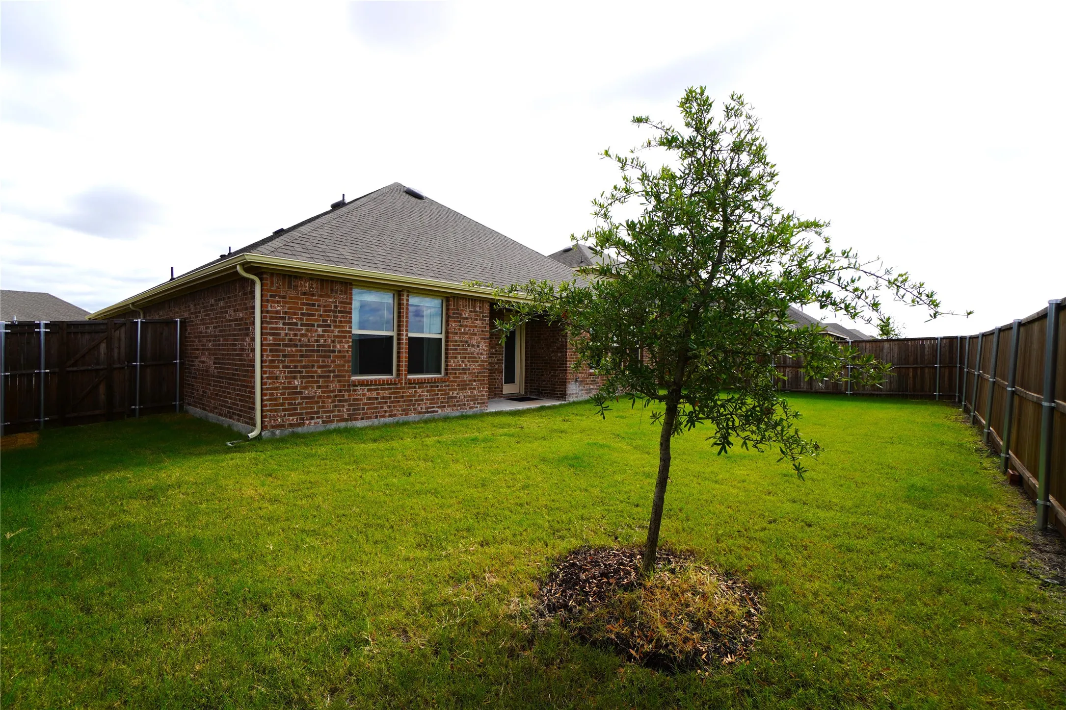 Single Family Residence For Rent in Rockwall County , 476 Declaration Way, Fate, Texas 75189, 4 Bedroom, 2 Bathroom, 2 Garage spaces, 1,848 Sqft, built in 2021, mls#21407073, Real Estate Agent in Fate, Homes For Rent in Rockwall county, Homes For Rent in Fate, Realtor in Fate Texas, Real Estate Brokerage Independent Realty Texas, Luminita Cordes Realtor
