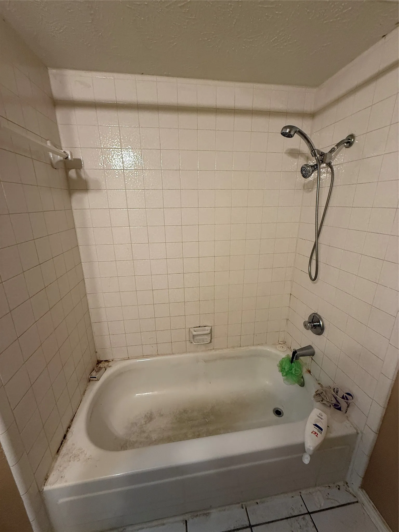 Townhouse For Sale in Dallas County , 8837 Saint Thomas Circle, Dallas, Texas 75228, 3 Bedroom, 2 Bathroom, 2 Garage spaces, 1,335 Sqft, built in 1982, mls#21407976, Real Estate Agent in Dallas, Homes For Sale in Dallas county, Homes For Sale in Dallas, Realtor in Dallas Texas, Real Estate Brokerage Independent Realty Texas, Luminita Cordes Realtor