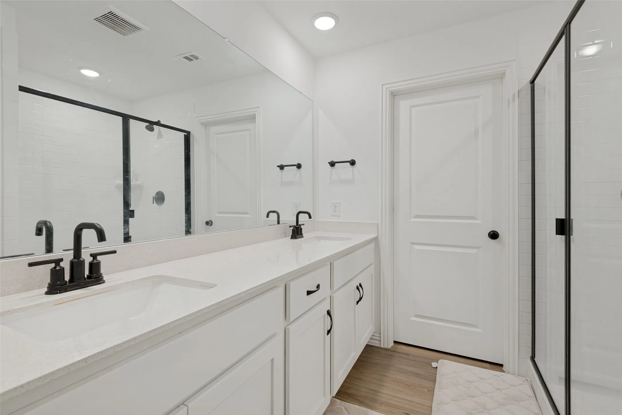 Single Family Residence For Sale in Kaufman County , 2504 Flaxfield Lane, Forney, Texas 75126, 5 Bedroom, 4 Bathroom, 2 Garage spaces, 2,534 Sqft, built in 2025, mls#21406584, Real Estate Agent in Forney, Homes For Sale in Kaufman county, Homes For Sale in Forney, Realtor in Forney Texas, Real Estate Brokerage Independent Realty Texas, Luminita Cordes Realtor