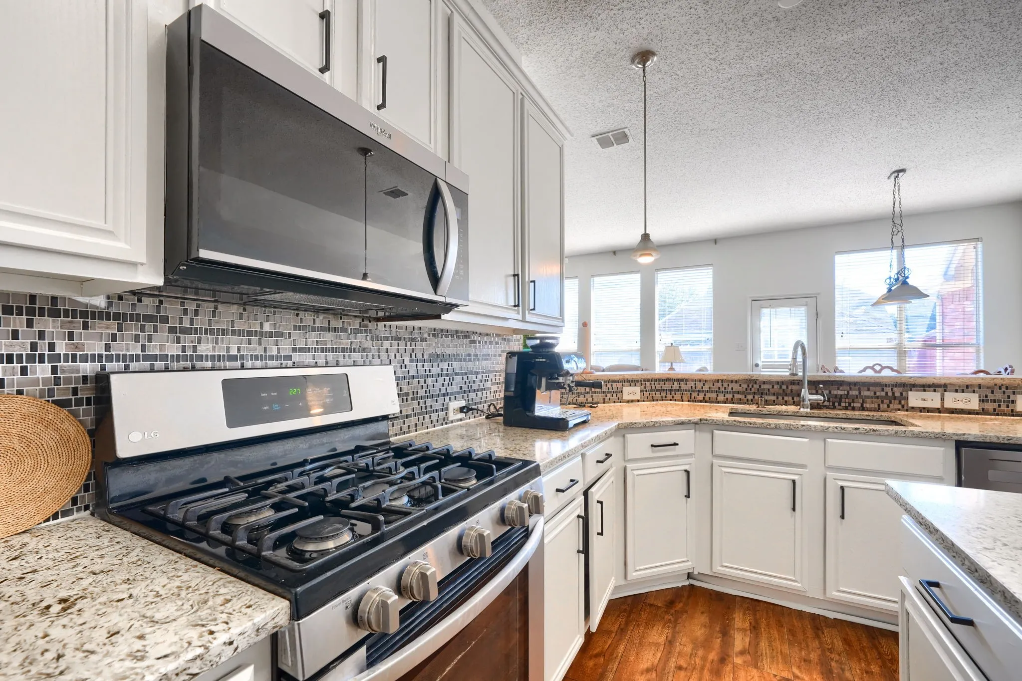 Single Family Residence For Sale in Dallas County , 5402 Onset Bay Drive, Rowlett, Texas 75089, 4 Bedroom, 2 Bathroom, 2 Garage spaces, 2,255 Sqft, built in 2001, mls#21407375, Real Estate Agent in Rowlett, Homes For Sale in Dallas county, Homes For Sale in Rowlett, Realtor in Rowlett Texas, Real Estate Brokerage Independent Realty Texas, Luminita Cordes Realtor